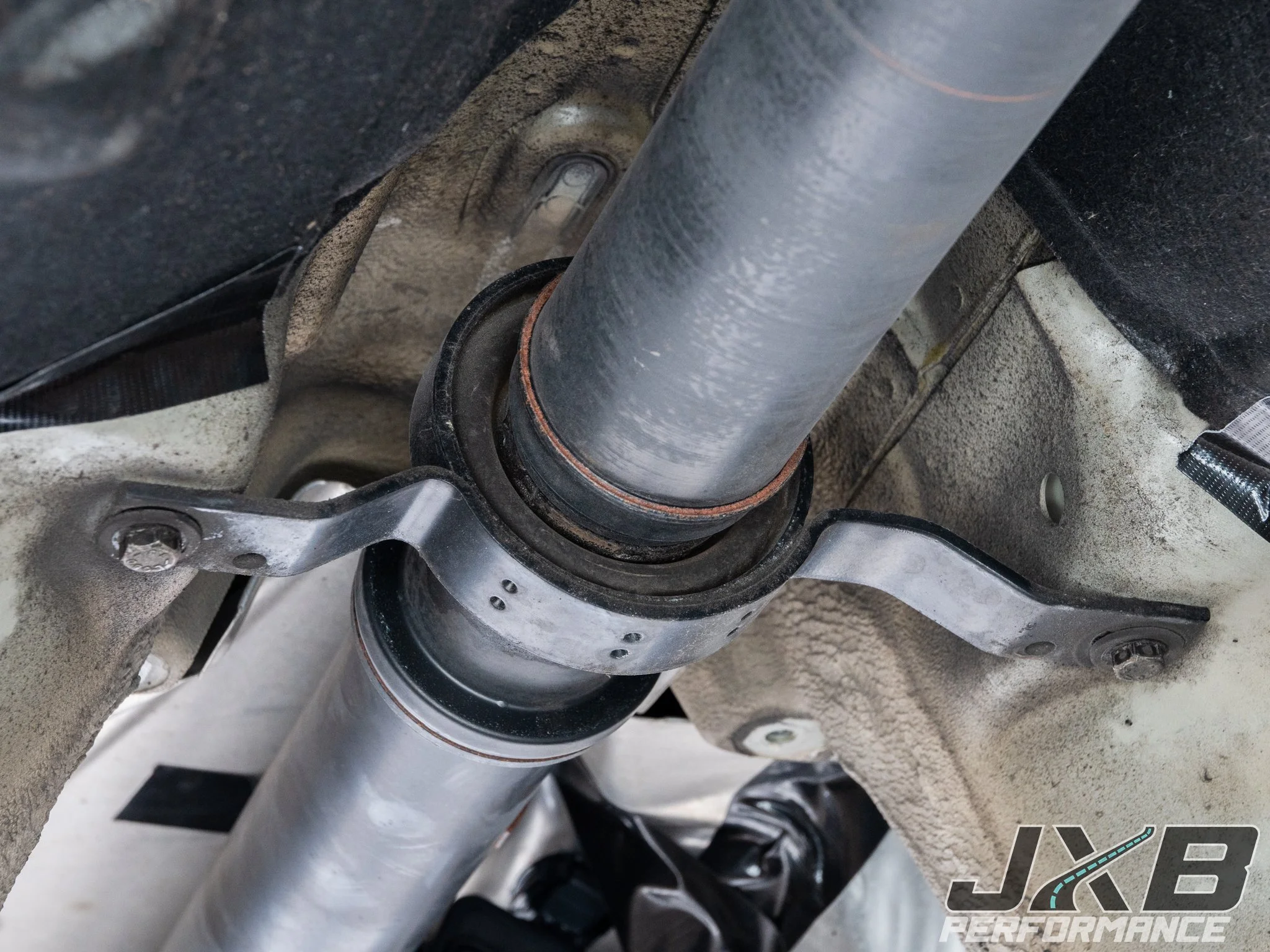 Bentley Continental GT/GTC and Flying Spur with 6 Speed Automatic Transmission (2003-2012) Driveshaft Center Support Bearing Carrier Upgrade (BNT01A0) thumbnail 3