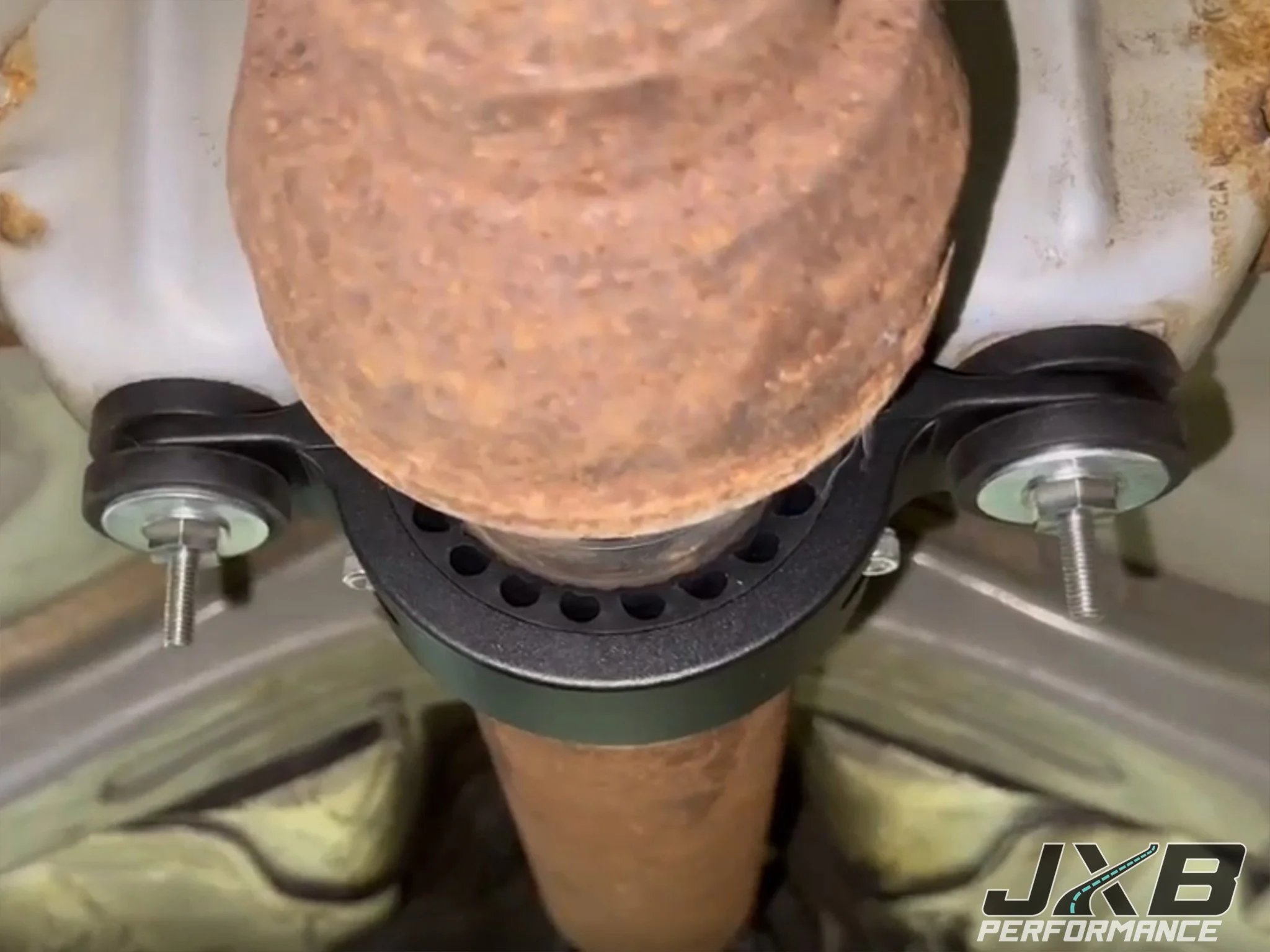 Dodge WD Durango/Jeep WK2 Grand Cherokee Driveshaft Center Support Bearing Carrier Upgrade (CHR03A0) thumbnail 4