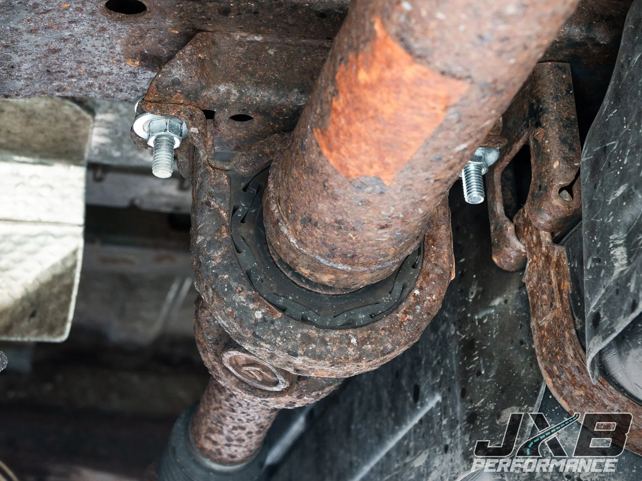 Ford F150 2004+ (10th/11th/12th/13th/14th gen) Driveshaft Center Support Bearing Carrier Upgrade (FRD04A0) thumbnail 3