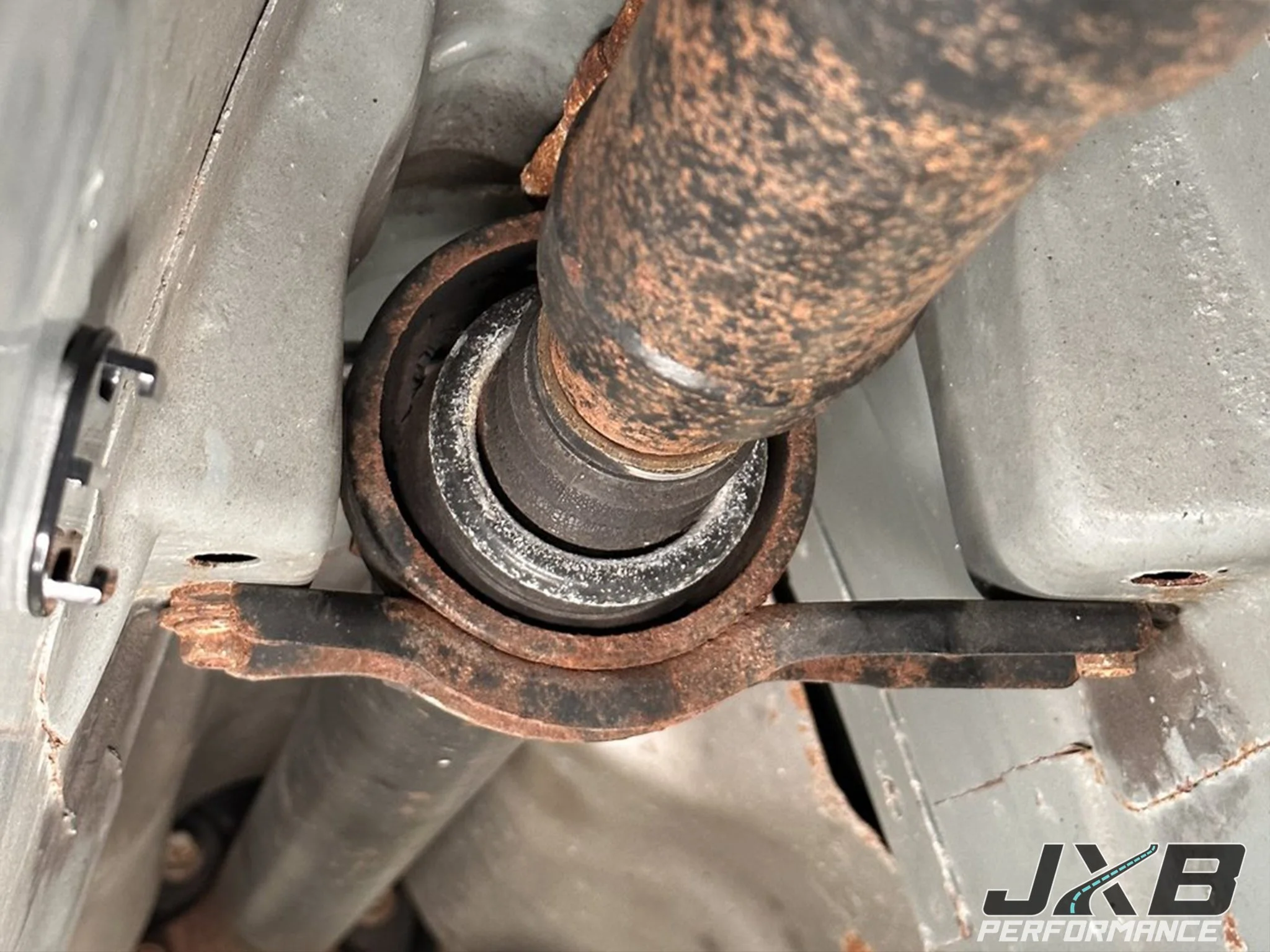 Vauxhall VXR8 Driveshaft Center Support Bearing Carrier Upgrade (GM001A0) thumbnail 5