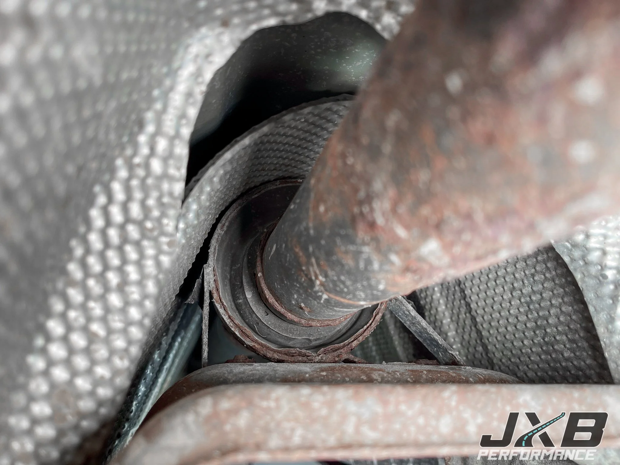 Volvo XC70 1st gen (P2) (03-07) Center Support Bearing Carrier Upgrade (VLV01A0) thumbnail 3