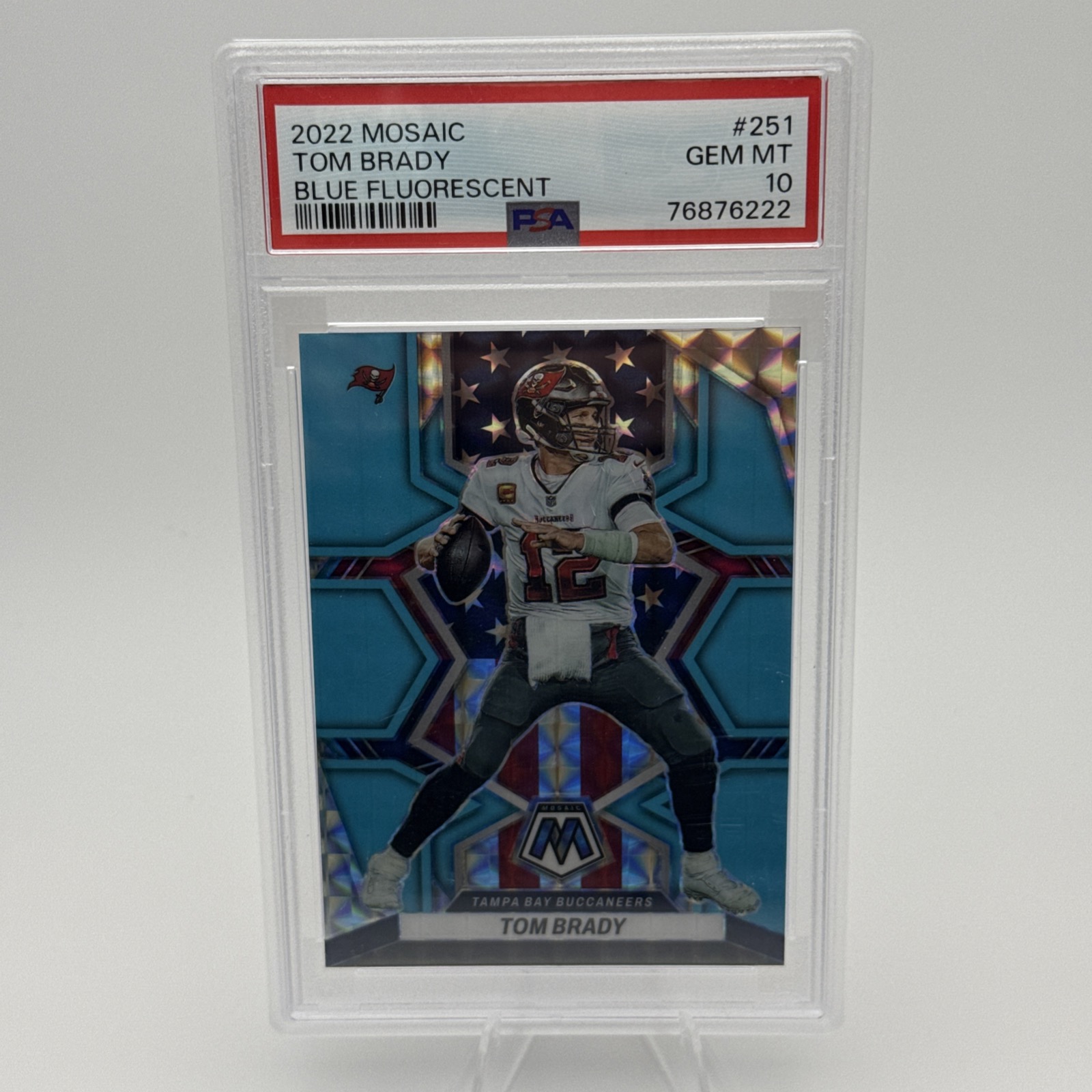 2022 Mosaic Tom Brady Blue Fluorescent Blue Fluorescent Gem Mint - Trading Card Image