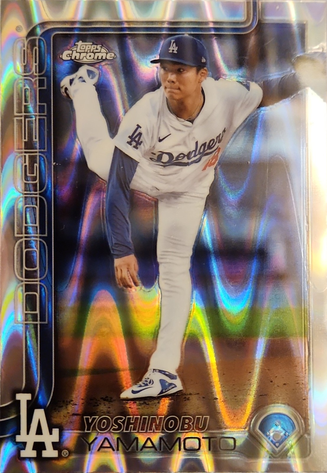 Yoshinobu Yamamoto - Logofractor Refractor - Trading Card Image