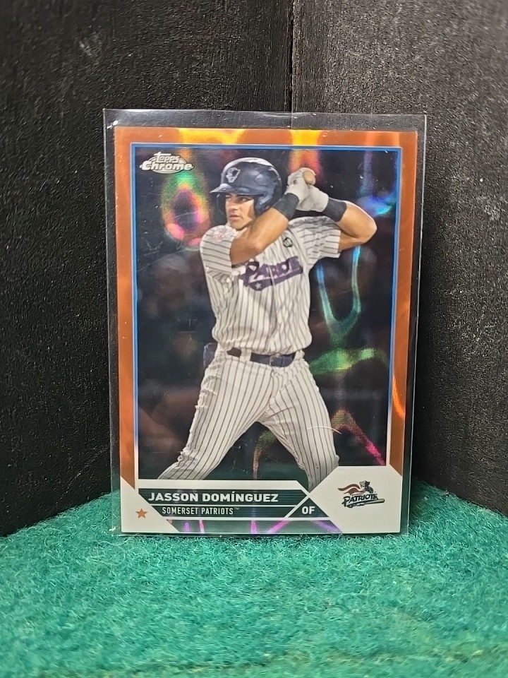 Jasson Domínguez 2022 Topps Chrome Orange Refractor Orange Refractor - Trading Card Image