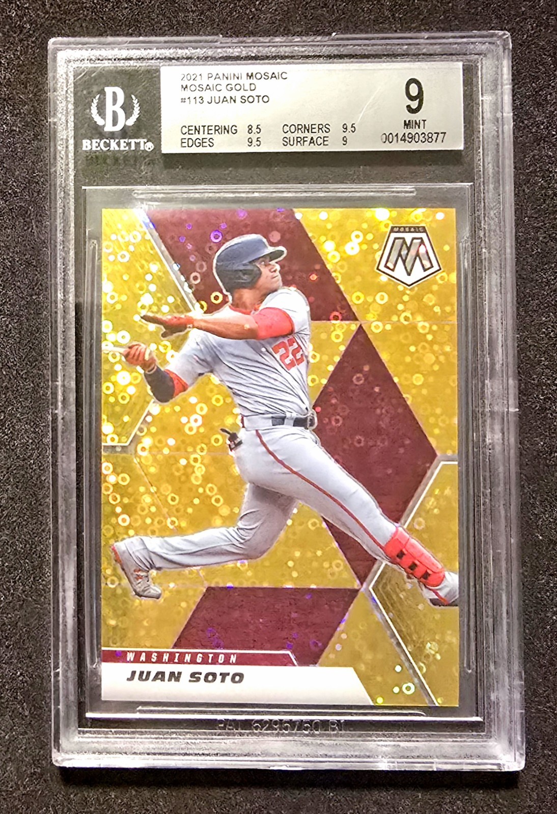 Juan Soto 2021 Panini Mosaic Mosaic Gold Blue Mint - Trading Card Image