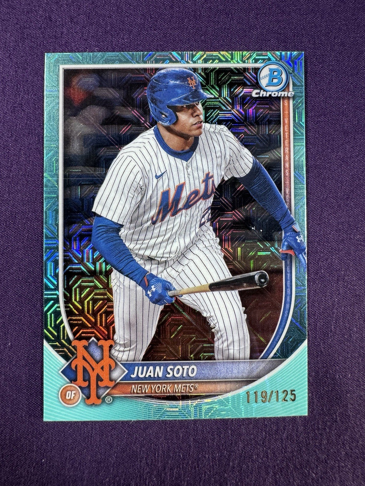 Juan Soto 2024 Bowman Chrome Veterans Aqua Lava Refractor /125 Aqua Lava Refractor - Trading Card Image