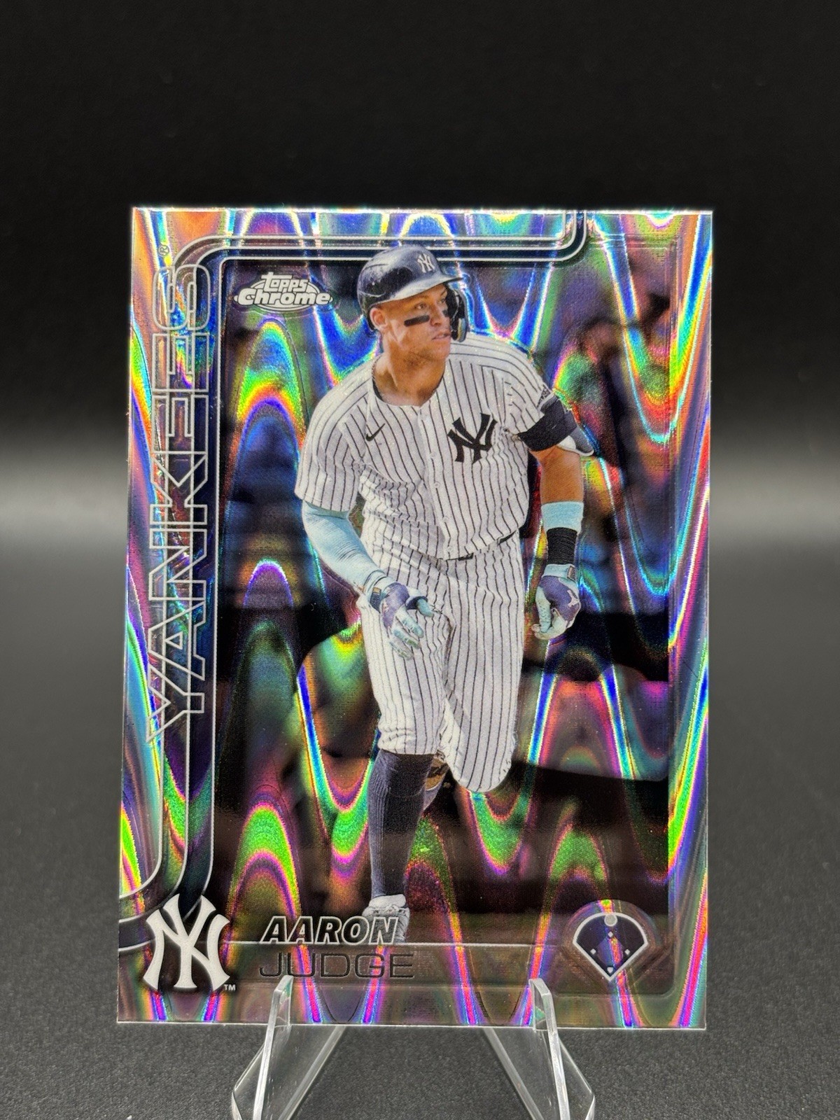 Aaron Judge Topps Chrome Negative Refractor Refractor - Trading Card Image
