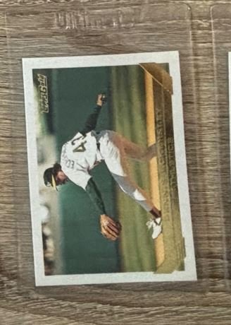 Rickey Henderson 1992 Topps Gold #24 Gold - Trading Card Image