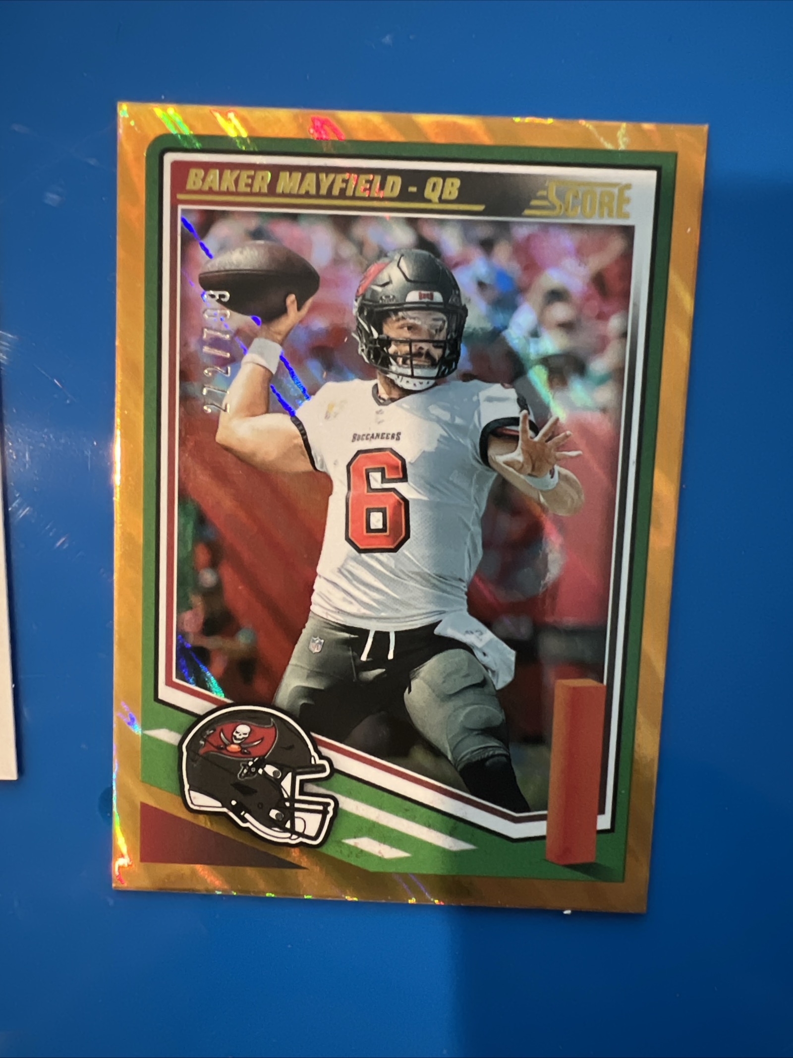 Baker Mayfield - QB Gold Parallel Near Mint - Trading Card Image