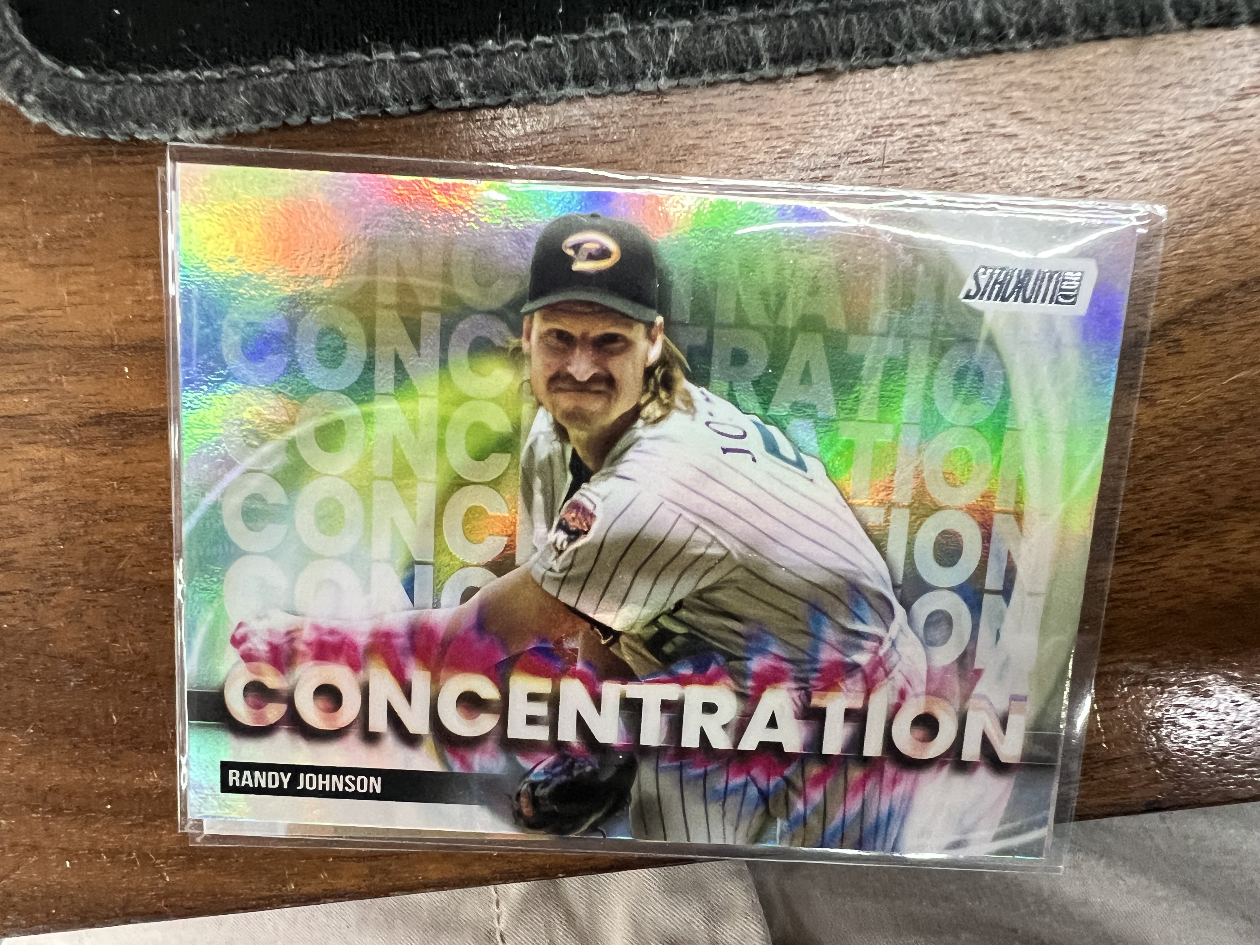 Randy Johnson Concentration Rainbow Foil Insert Near Mint - Trading Card Image