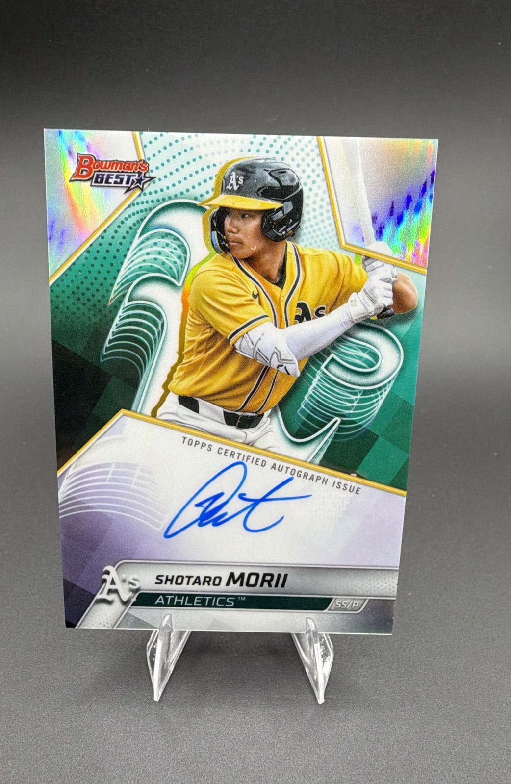 Shotaro Morii Refractor Autograph - Trading Card Image