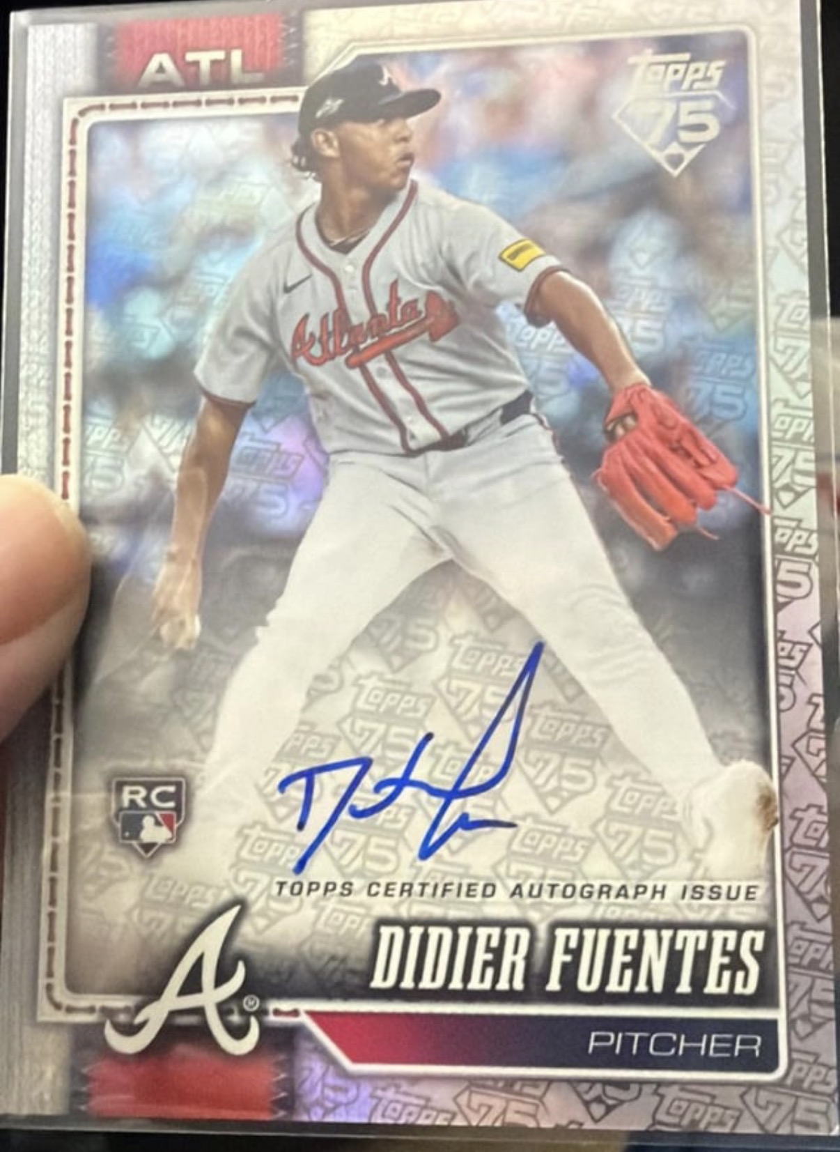 Didier Fuentes 2026 Topps Series One Autograph Rookie Card Topps Certified Autograph Issue, Numbered 29/75 Near Mint - Trading Card Image
