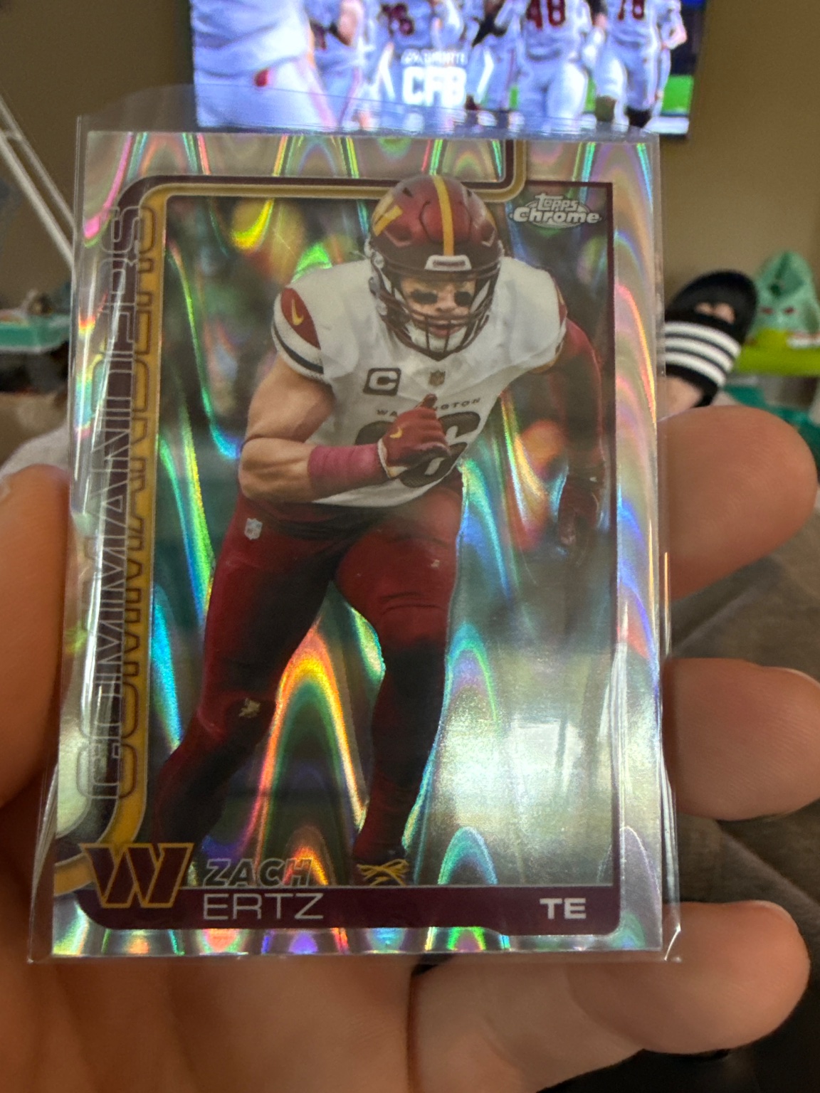 Zach Ertz - Topps Chrome Refractor Refractor - Trading Card Image