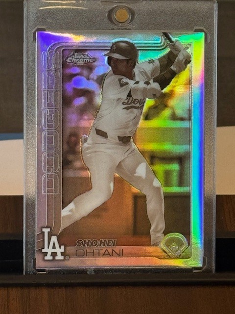 Shohei Ohtani 2024 Topps Chrome Refractor Refractor - Trading Card Image