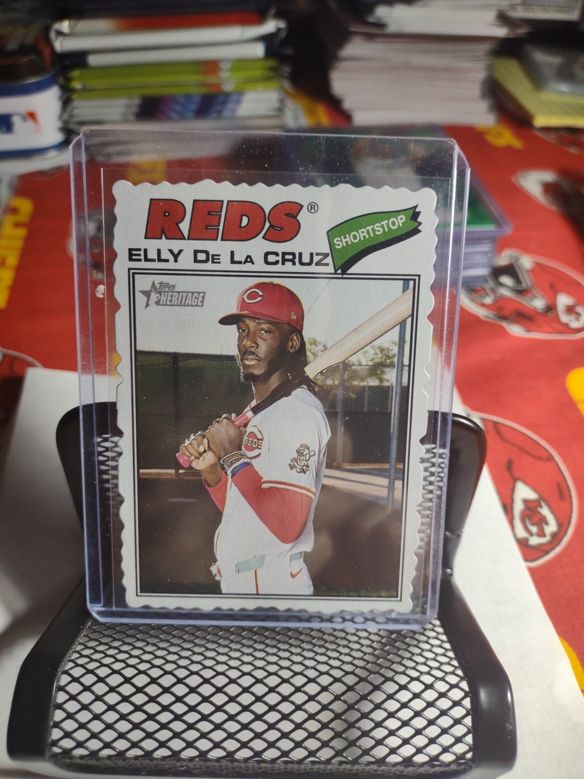 Elly De La Cruz Topps Heritage Base - Trading Card Image