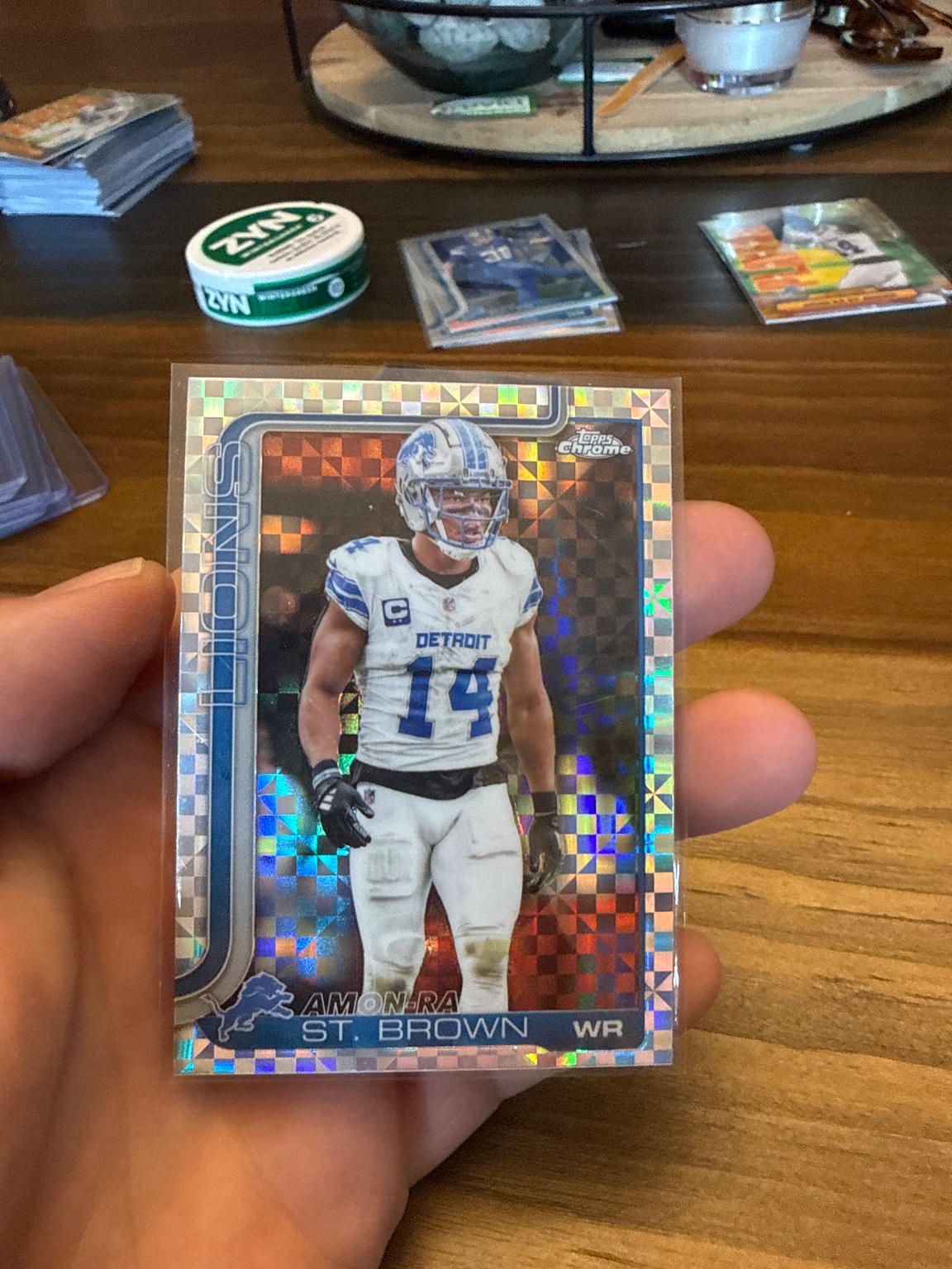 Amon-Ra St. Brown - Topps Chrome X-Fractor X-Fractor - Trading Card Image