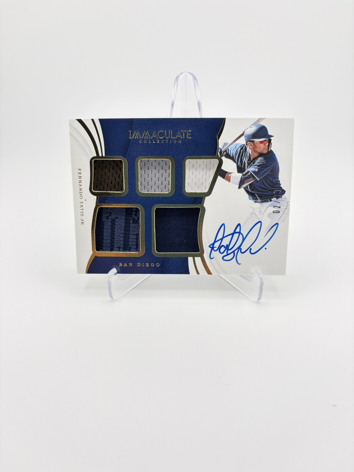 Fernando Tatis Jr. Multi-Patch /30 Multi-Patch Autograph - Trading Card Image