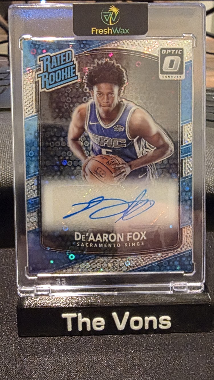 De'Aaron Fox 2017 Panini Donruss Optic Rated Rookie Base Autograph - Trading Card Image