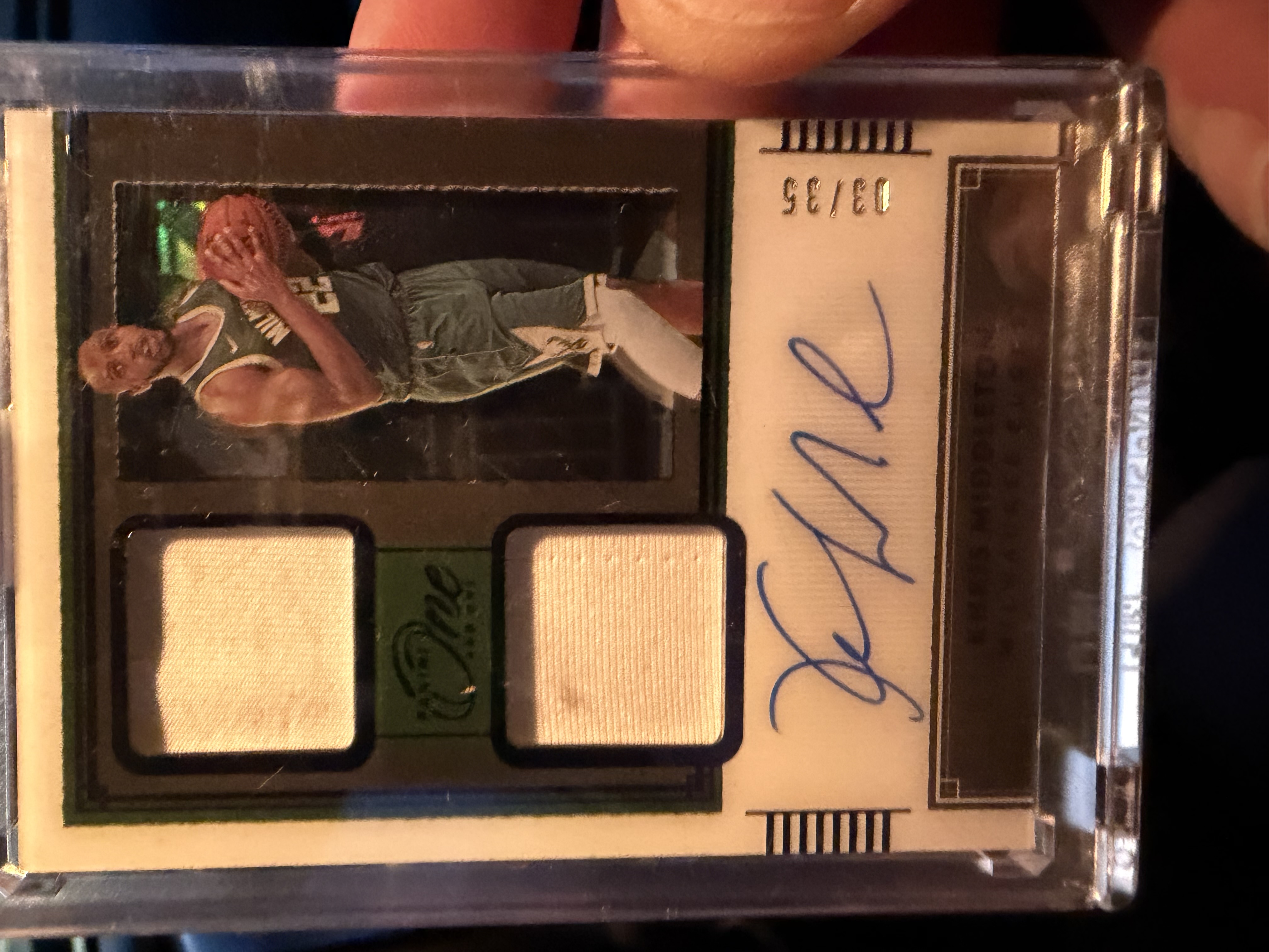 Khris Middleton Autograph Patch Dual Patch Autograph /35 Near Mint - Trading Card Image