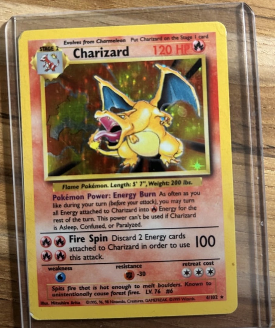Charizard Holo 4/102 Holographic, Unlimited Edition Very Good - Trading Card Image
