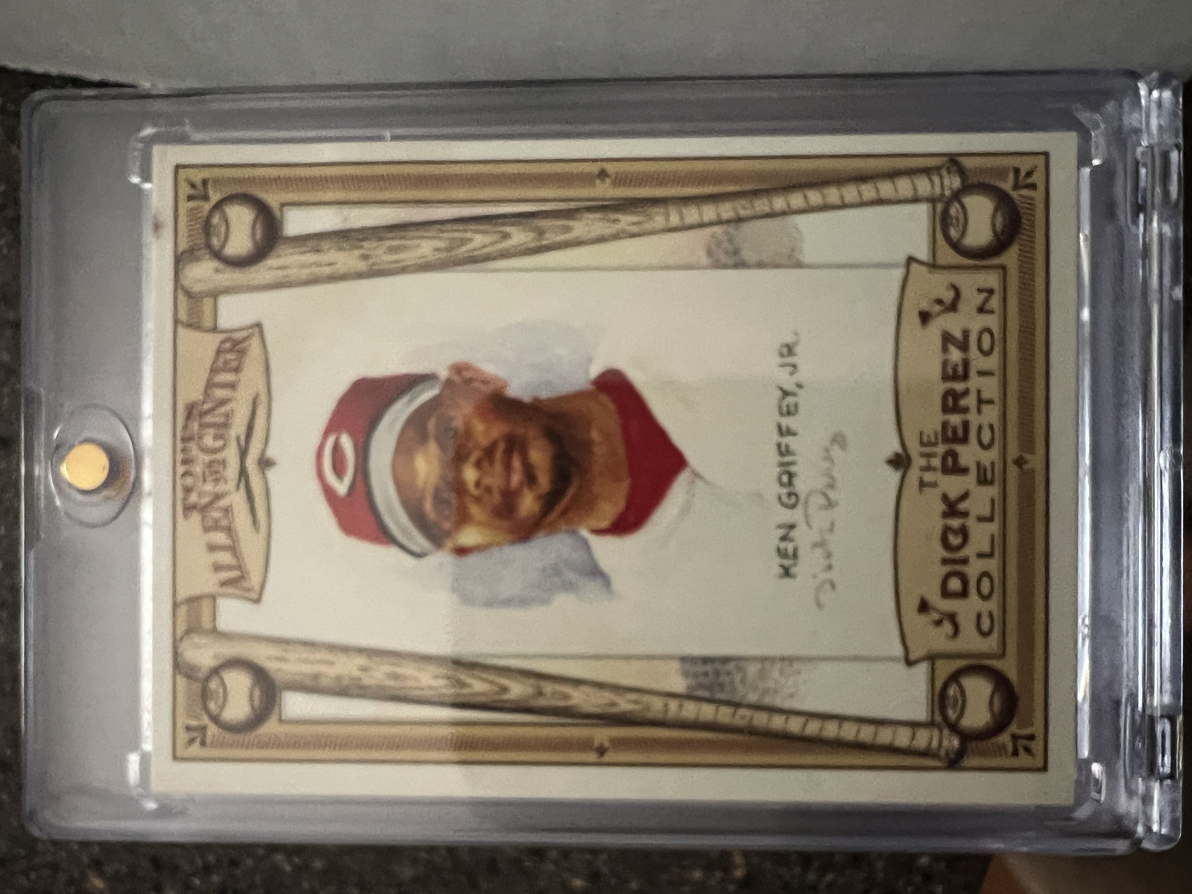 Ken Griffey Jr. The Dick Perez Collection #7 Base Near Mint - Trading Card Image