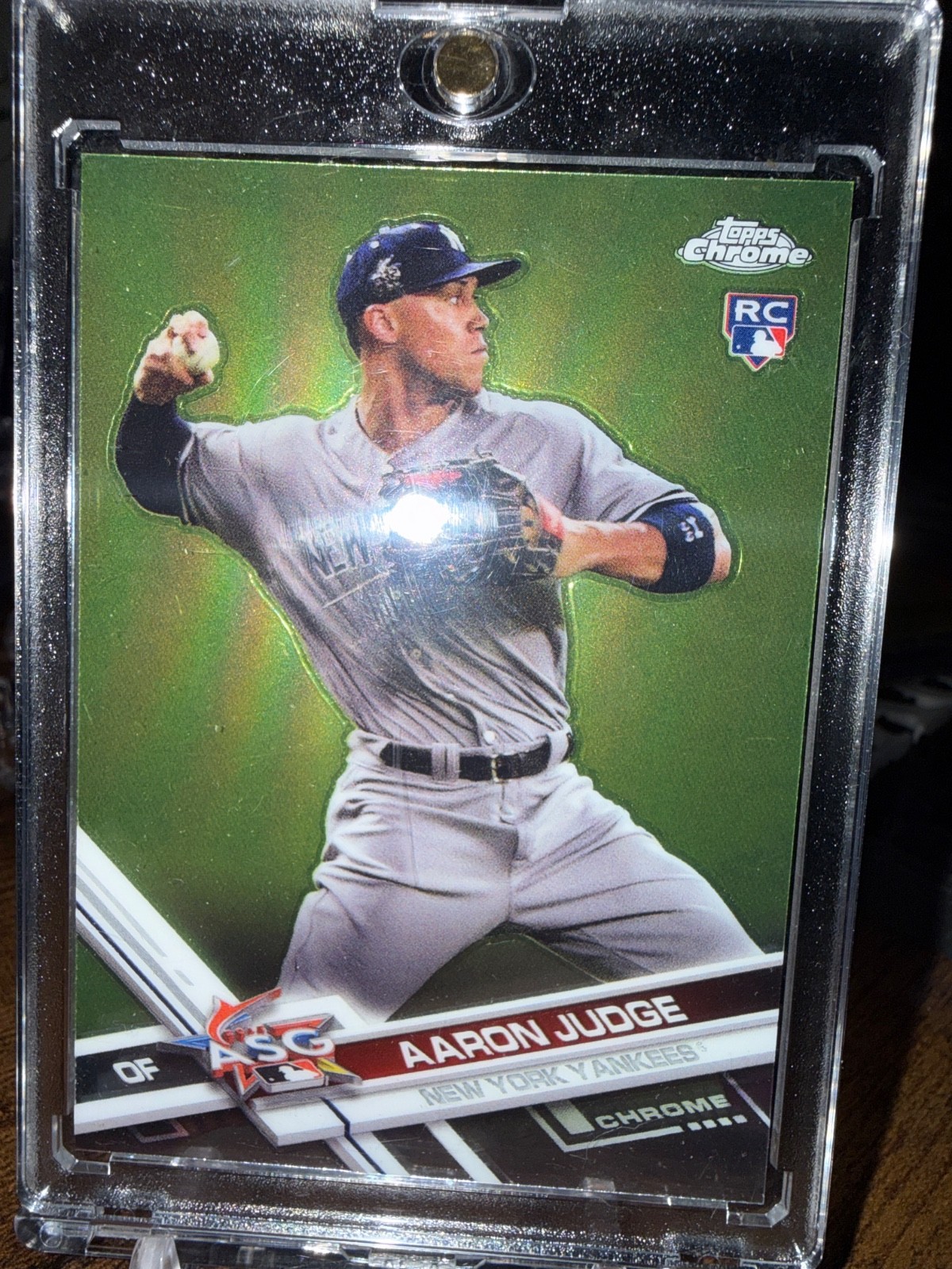 Aaron Judge - Topps Chrome Green Refractor Rookie Card Green Refractor - Trading Card Image