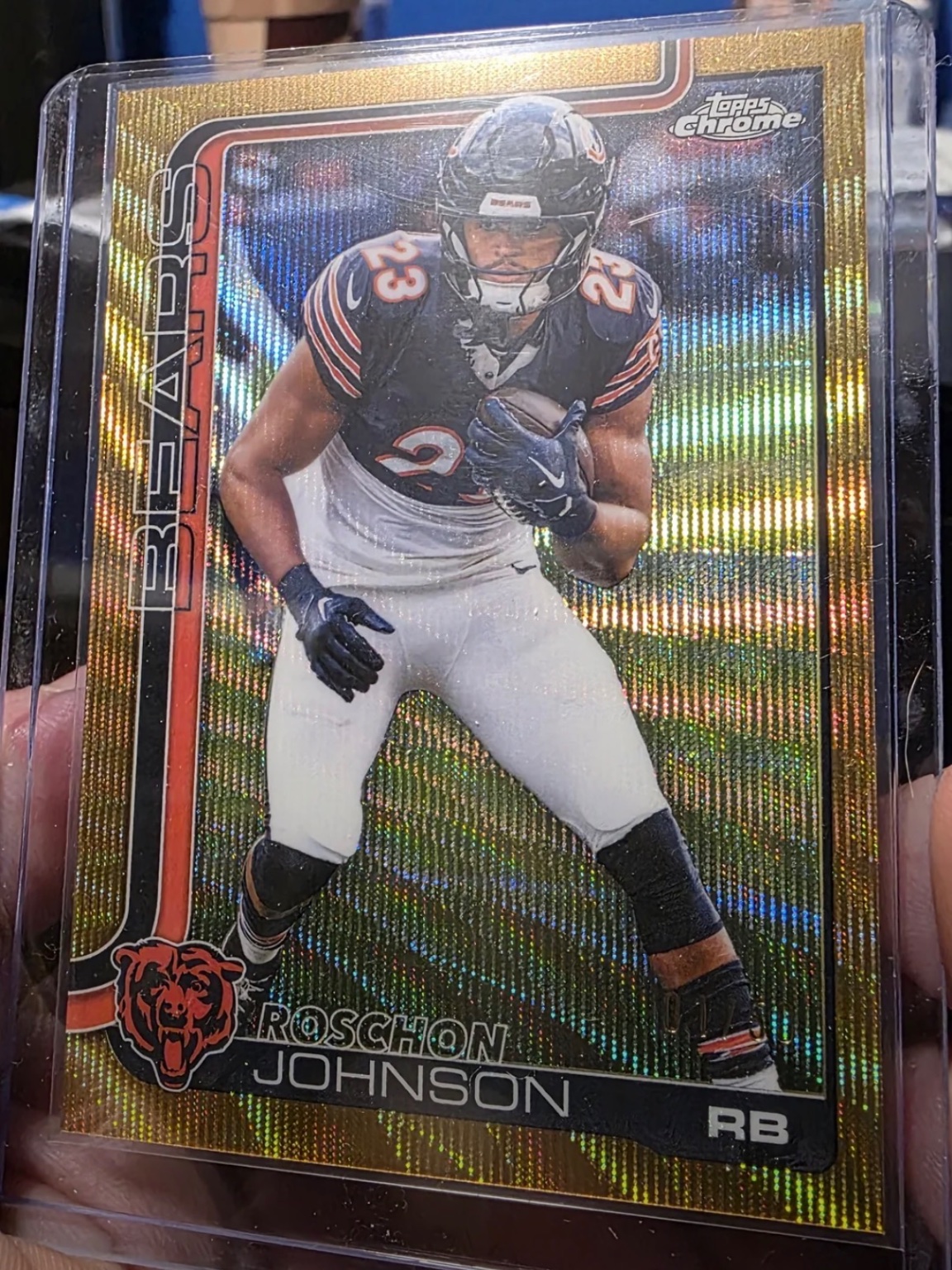 Roschon Johnson - Gold Refractor Gold Refractor - Trading Card Image