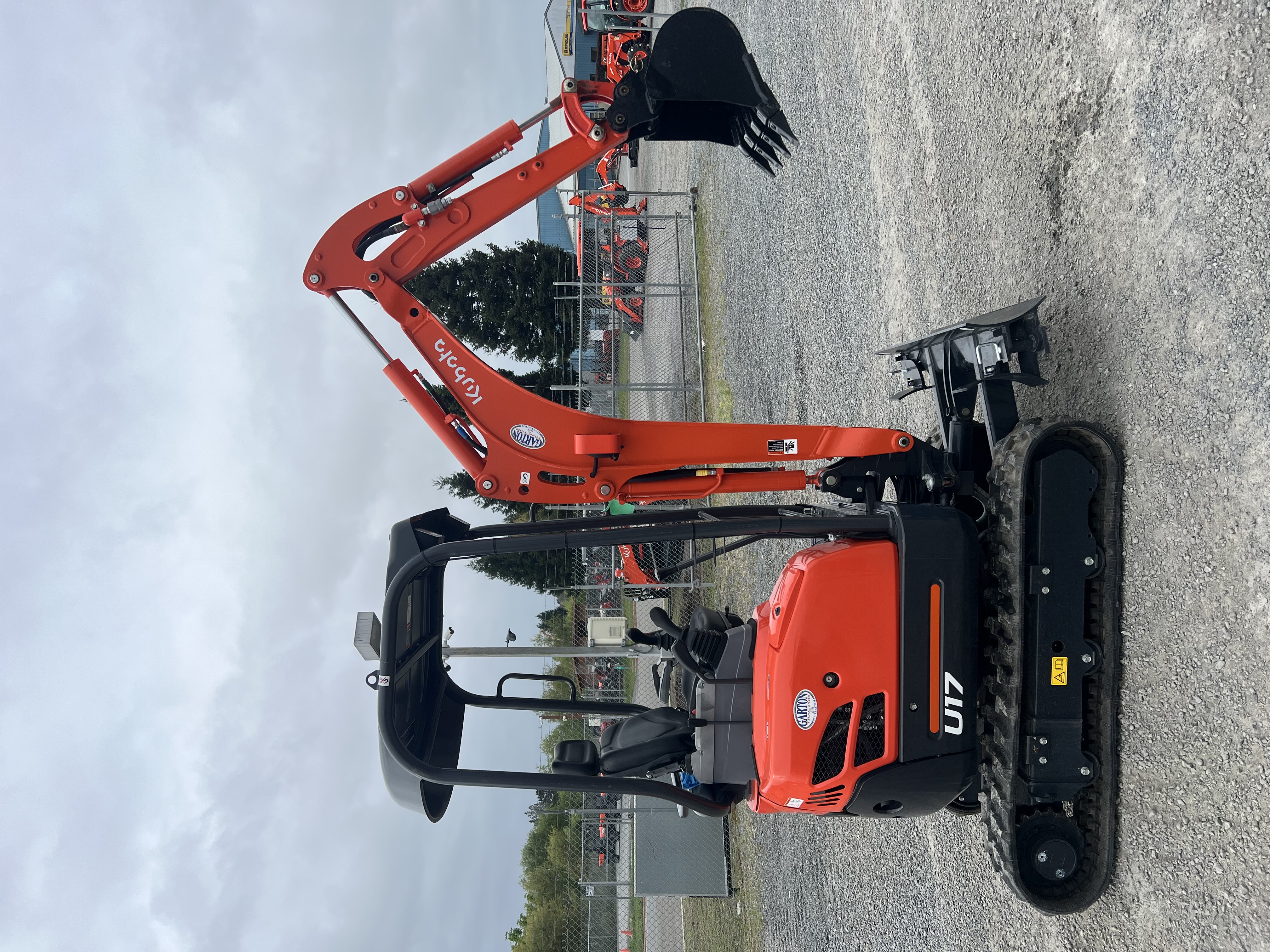 New KUBOTA U17VR1 Rubber Track Excavator ROPS Straight Blade - Photo 1