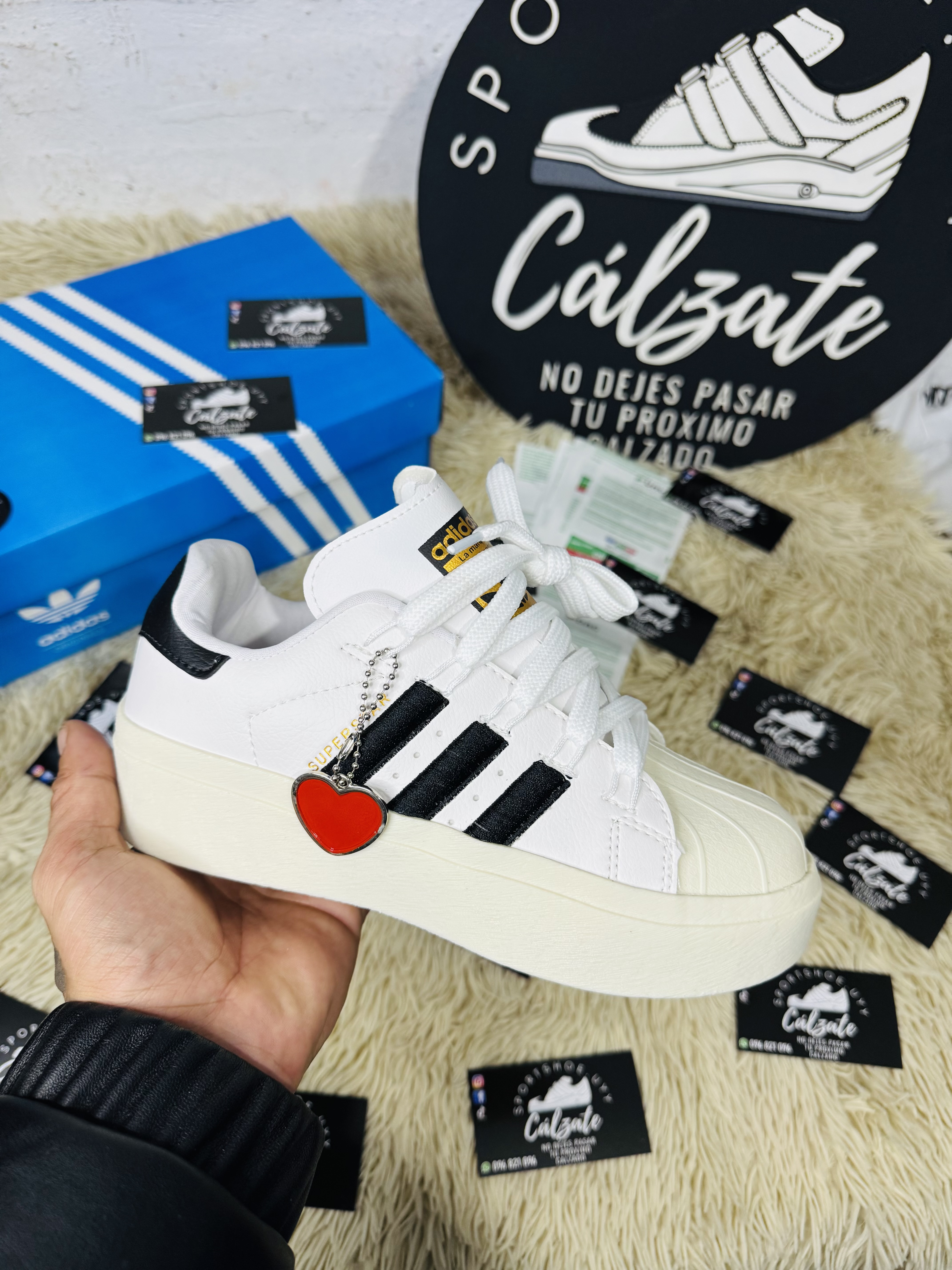 Adidas bonega (replik) - Blanco líneas negras 