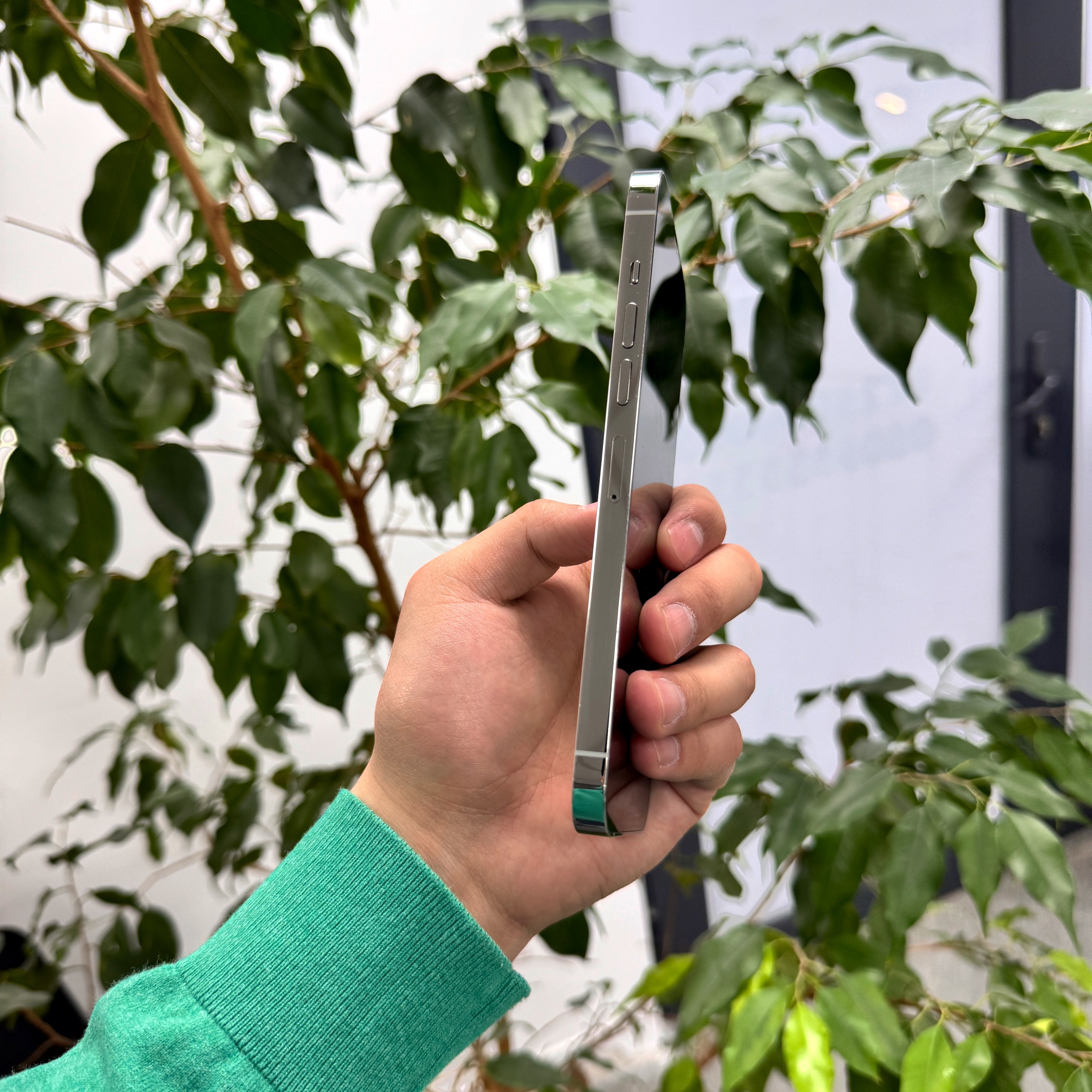 iPhone 13 Pro Max 512GB Silver - миниатюра 4