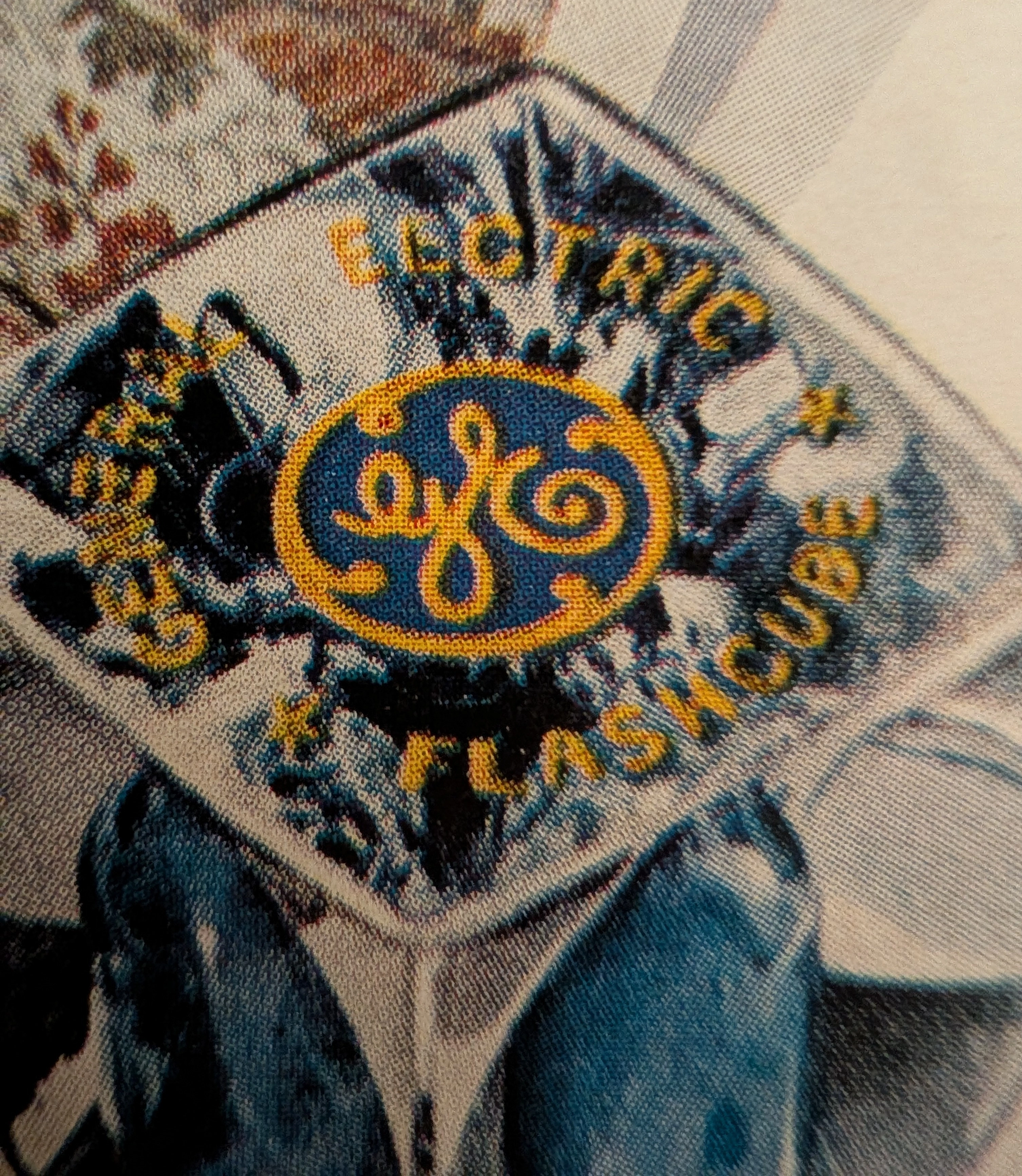 The Time Traveller's Dossier: Capturing the Outlaw – The General Electric Flashcube and the Democratization of Amateur Photography — The Record Institute Journal