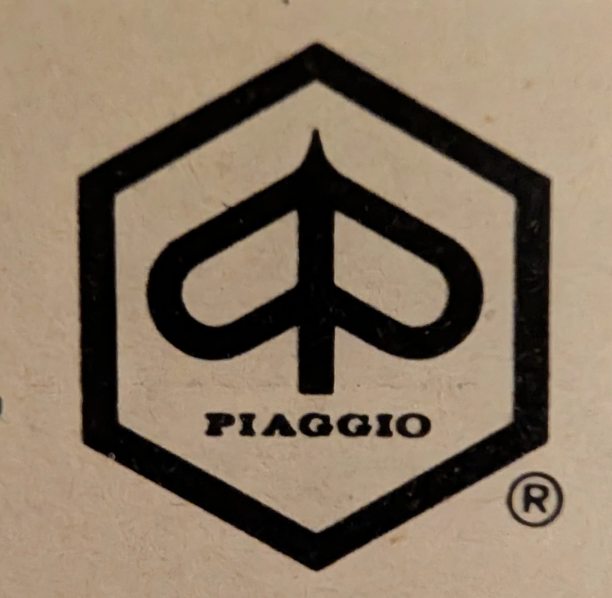 1980 Vespa Scooter Vintage Advertisement — Thumbnail 2