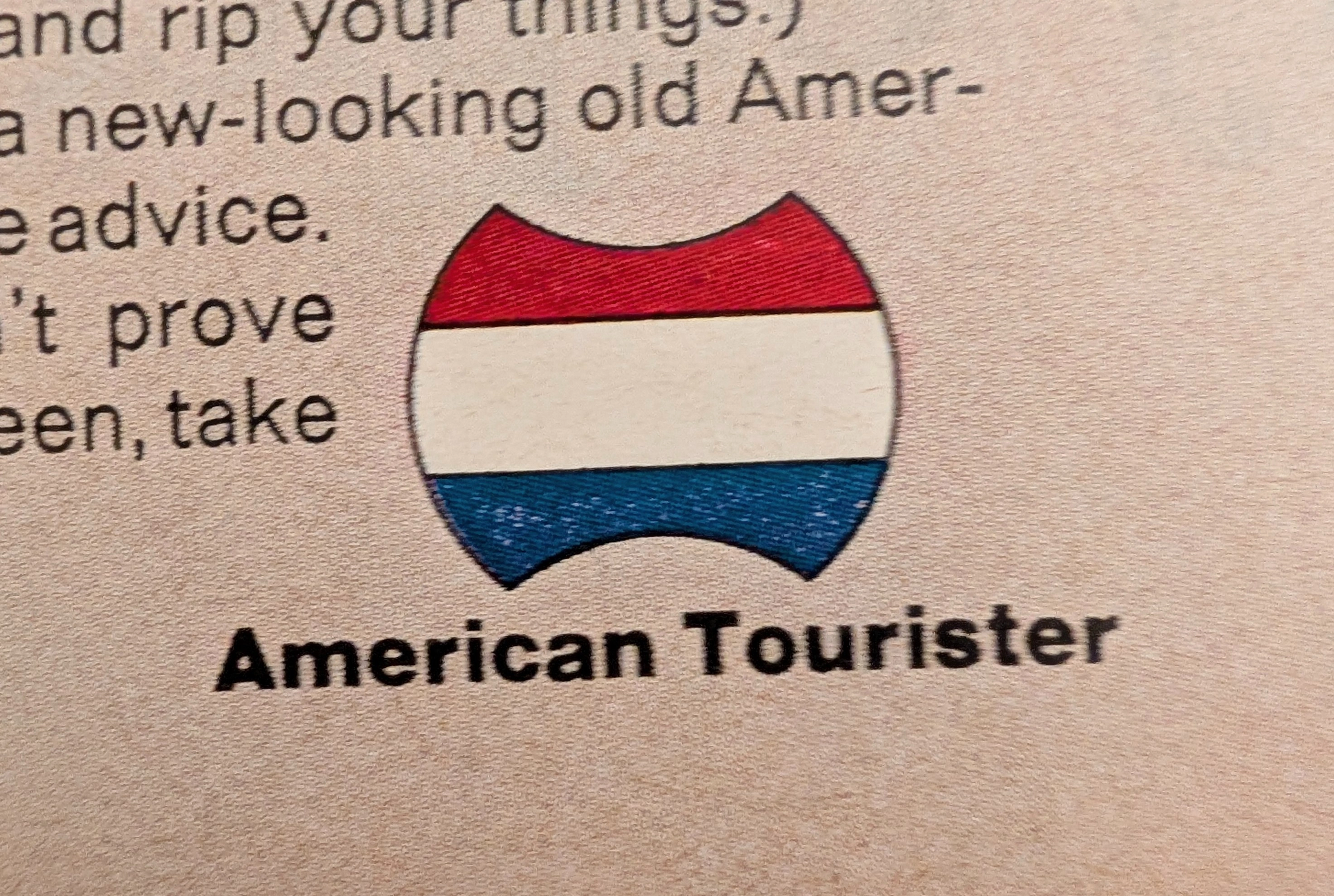 Anuncio Vintage de American Tourister Años 1970 — Miniatura 4