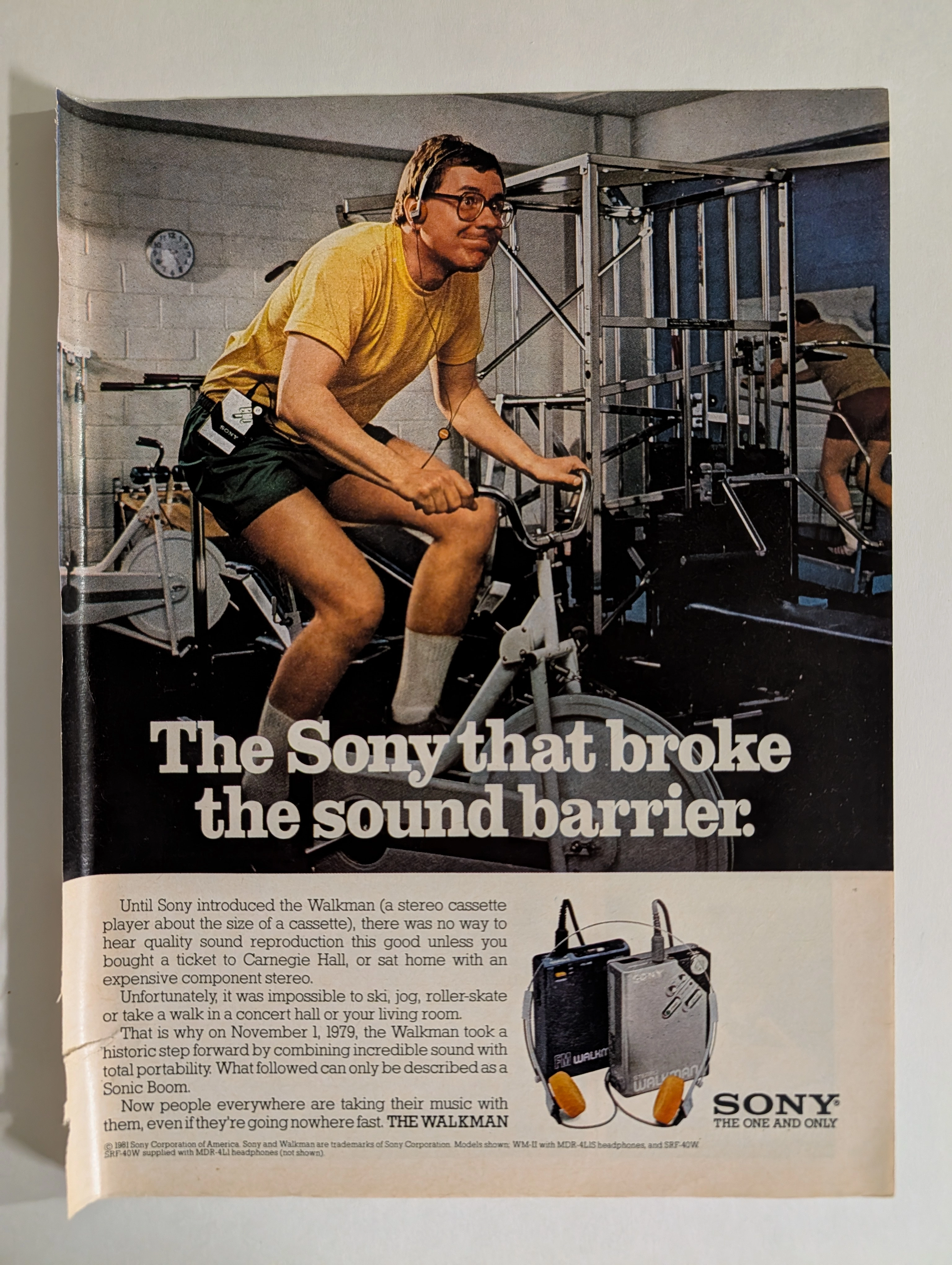 Vintage 1981 Sony Walkman Ad: 便携音频传奇 | The Record (1981) vintage advertisement — Class A