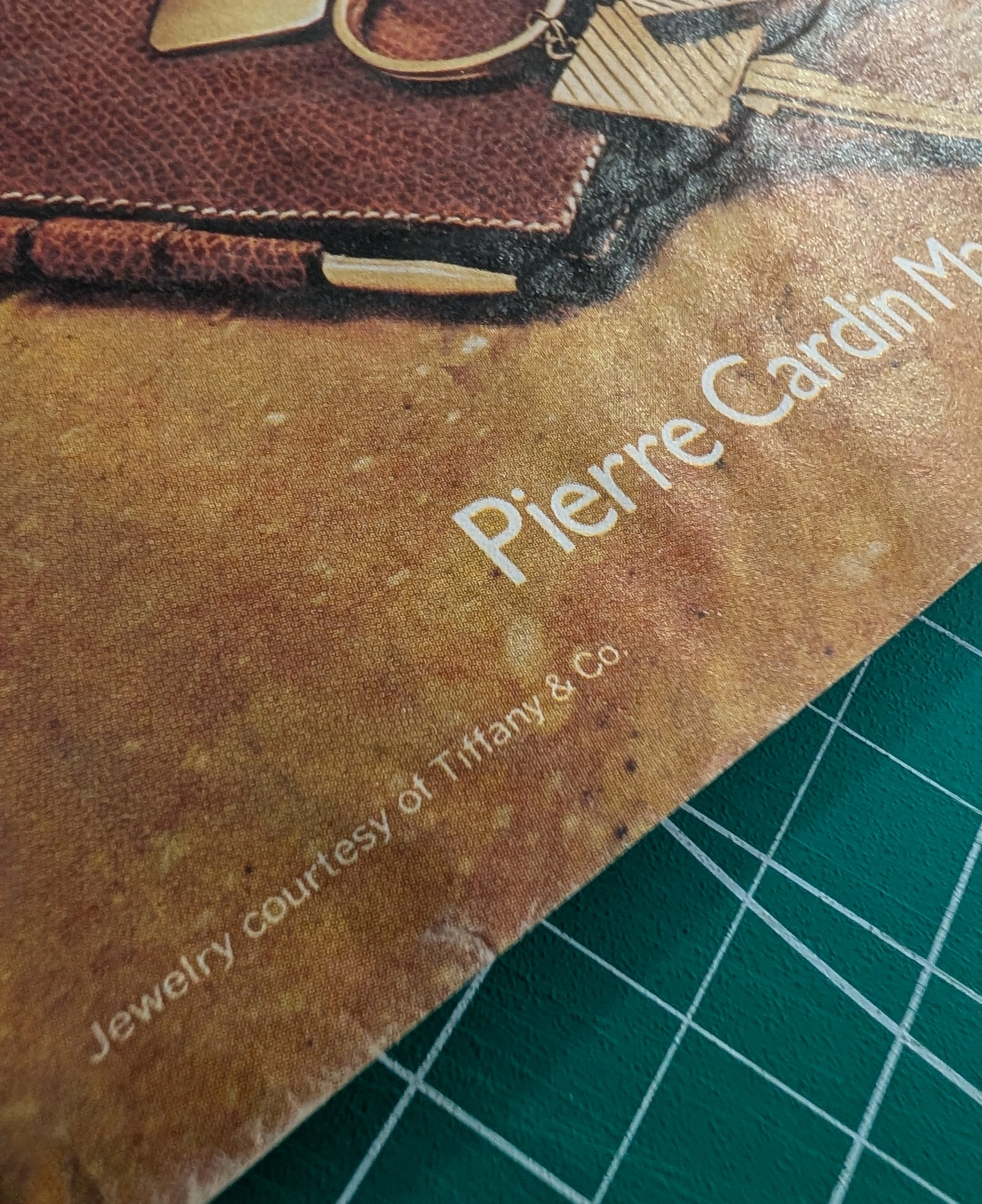 역사를 증명하는 미세한 글자: 잡지 광고 속 세부 문구가 지닌 예상 밖의 중요성 — detail 9