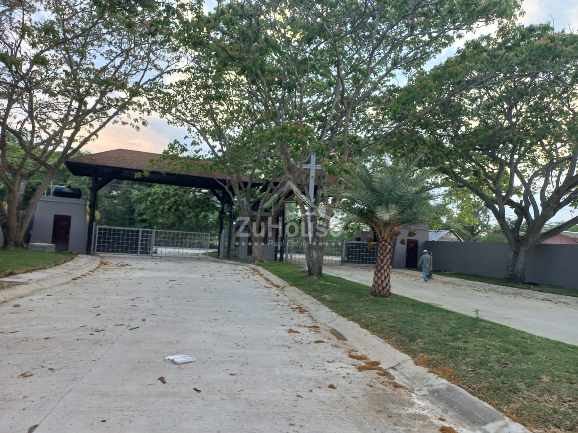 Lot for sale in gated community in Padre Las Casas, Santiago WPS11