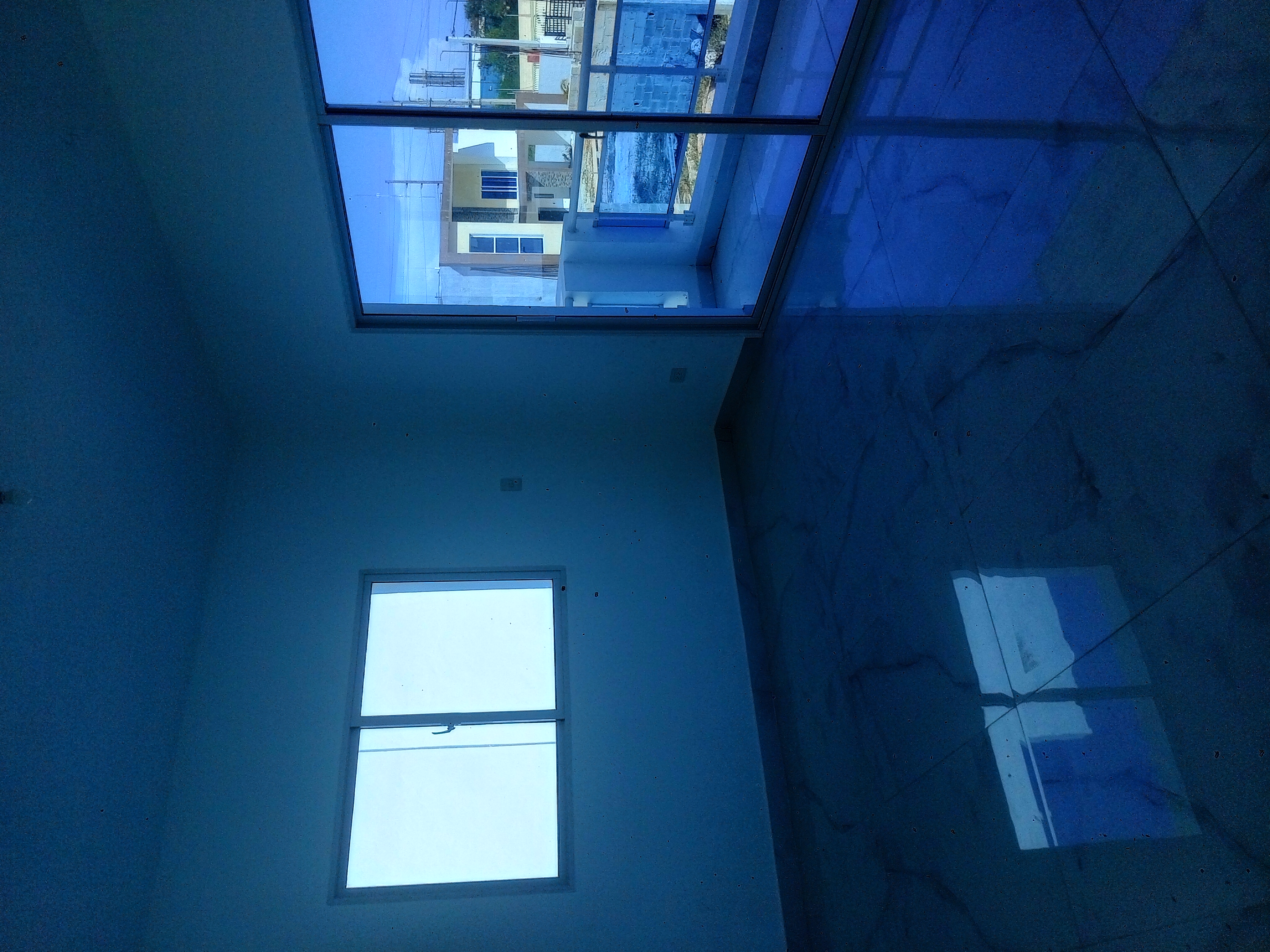 Propiedad de tres habitaciones en excelente condiciones 