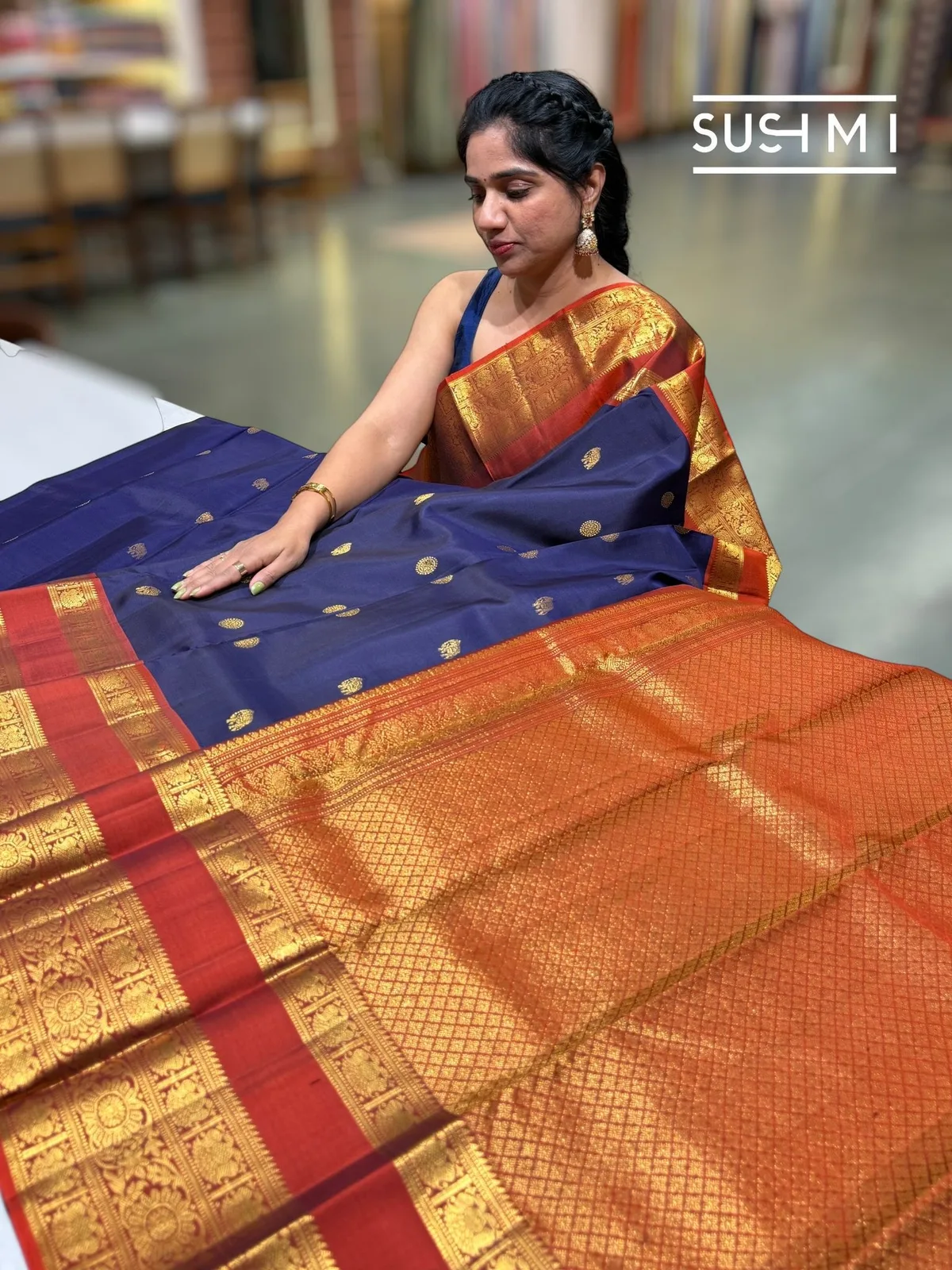 Midnight Blue Vintage Kanjeevaram Saree — Image 7