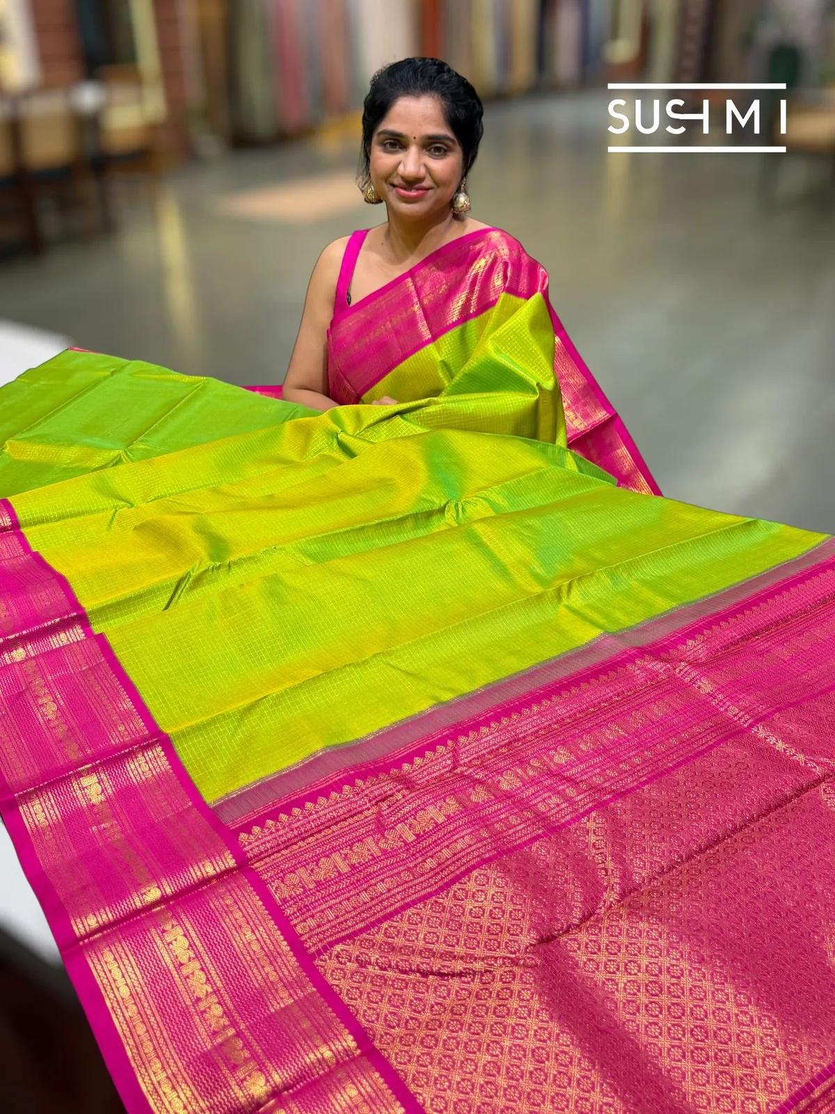 Parrot Green Vintage Checks Kanjeevaram Saree — Image 4