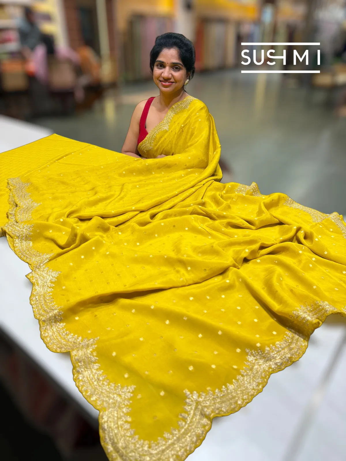 Lemon yellow  — Image 2