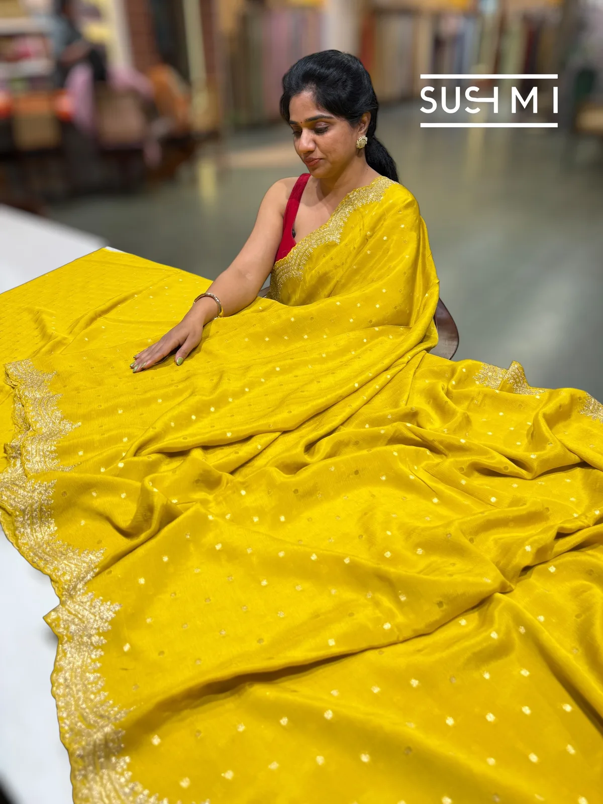 Lemon yellow  — Image 3