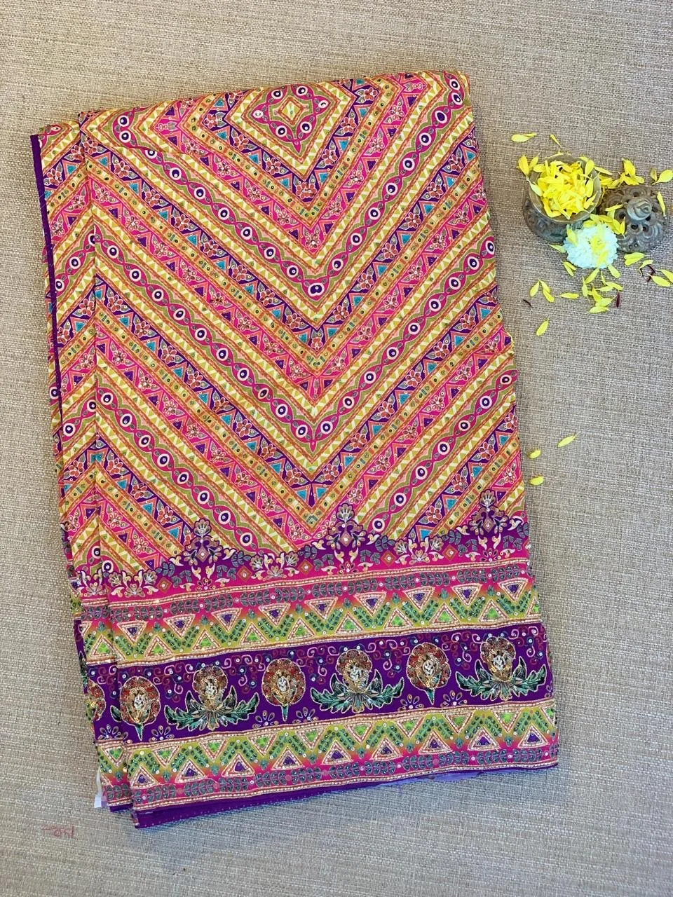 Designer printed crepe Saree with handwork  — Image 11
