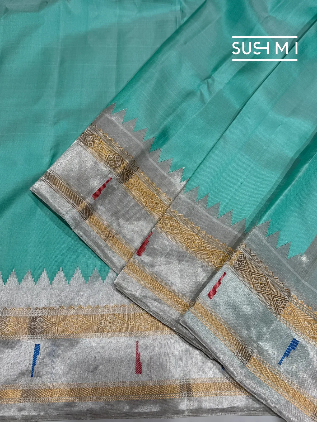 Seagreen Gadwal silkSaree with silver pythani tissue single muniya border — Image 5