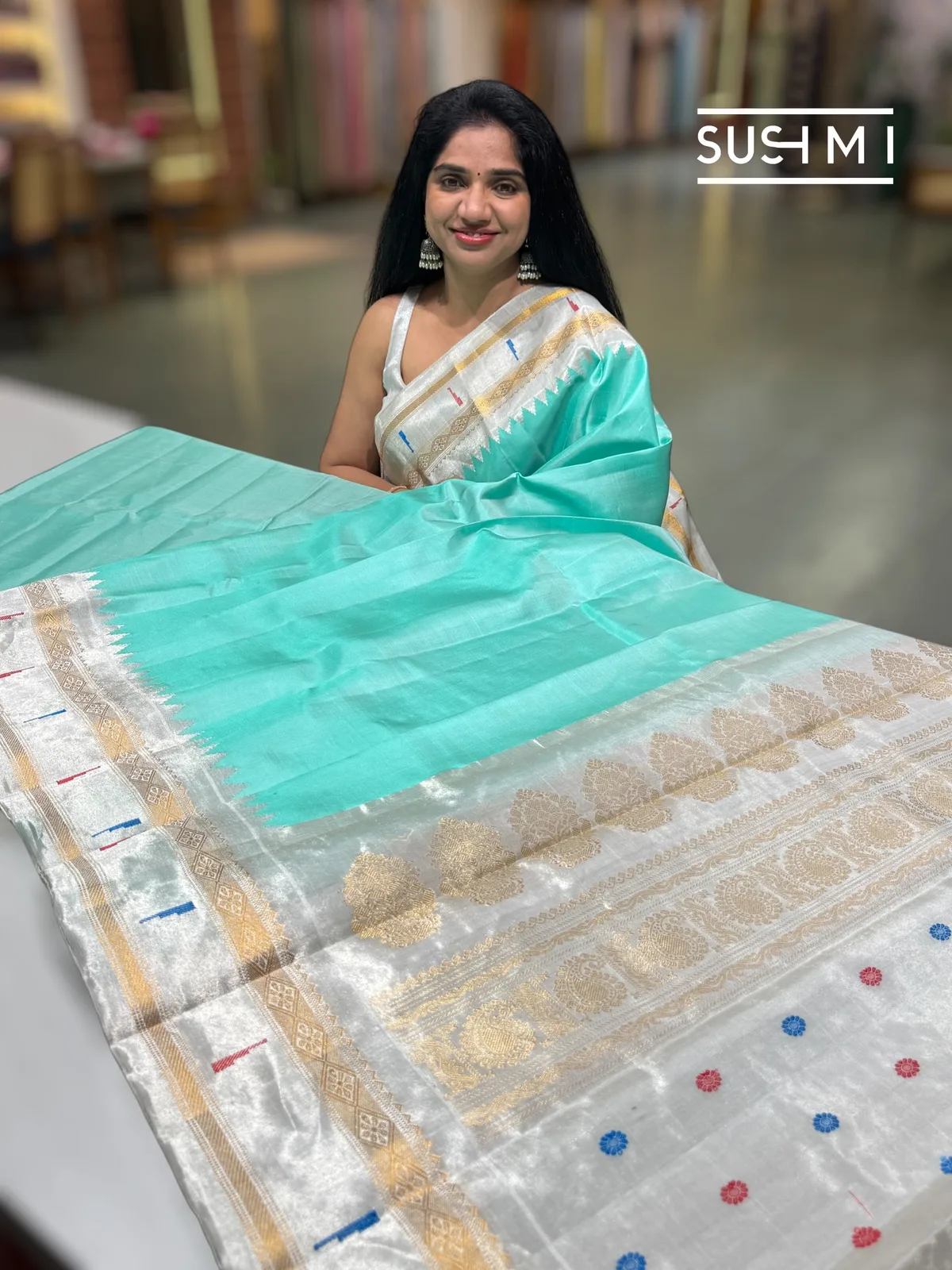 Seagreen Gadwal silkSaree with silver pythani tissue single muniya border — Image 2