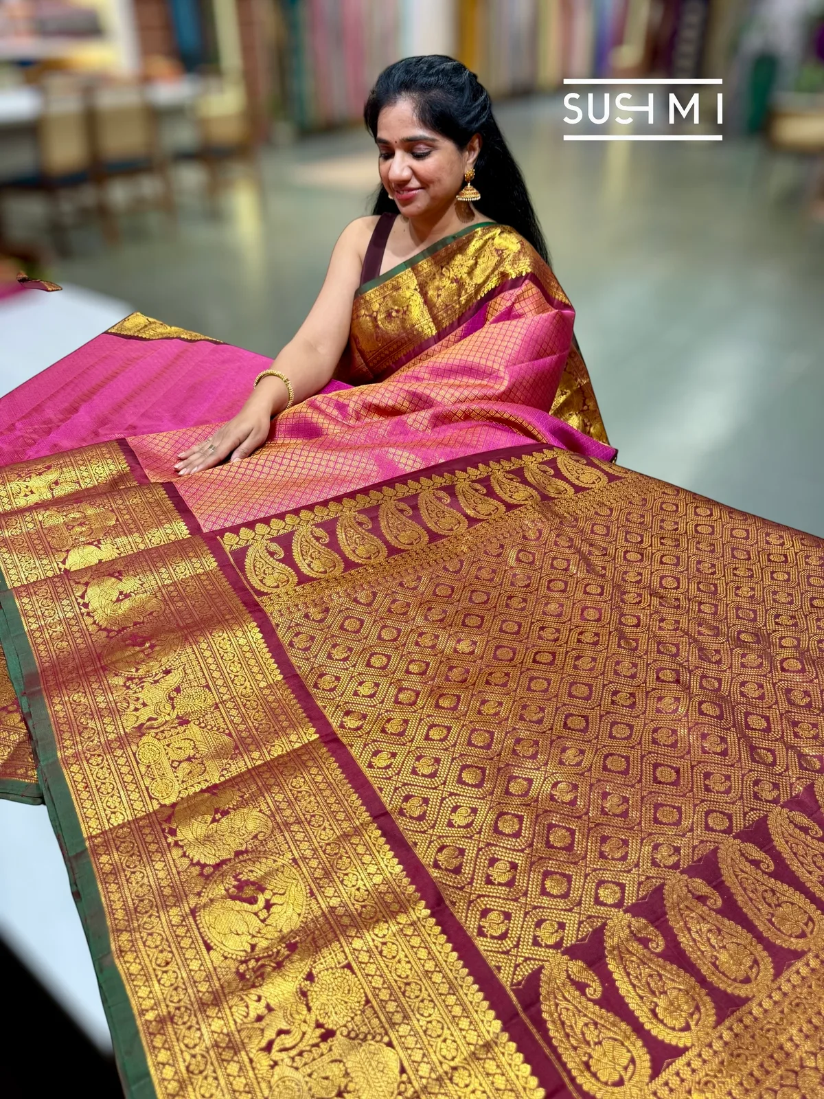 Rani Pink Brocade Gadwal Saree eith kanchi borders — Image 3