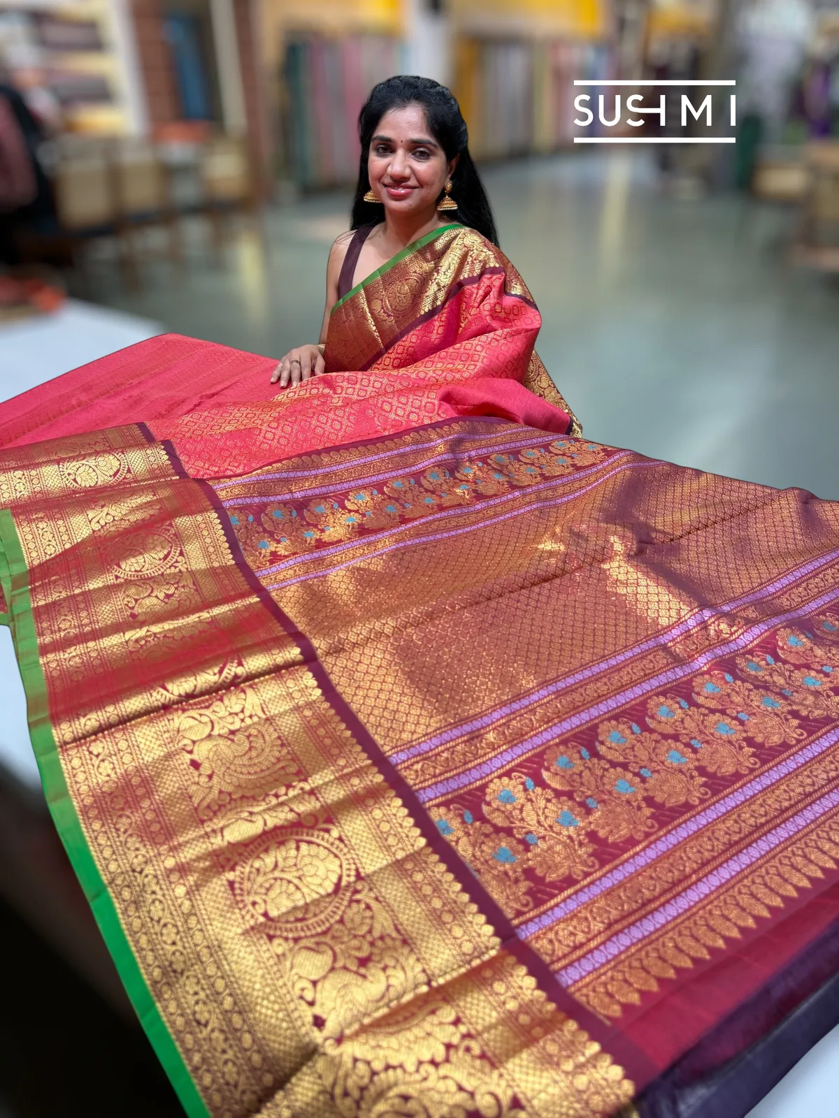 Reddish Pink Gadwal Brocade Saree with kanchi borders — Image 2