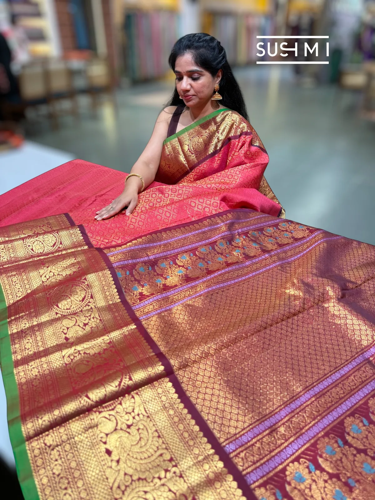 Reddish Pink Gadwal Brocade Saree with kanchi borders — Image 3