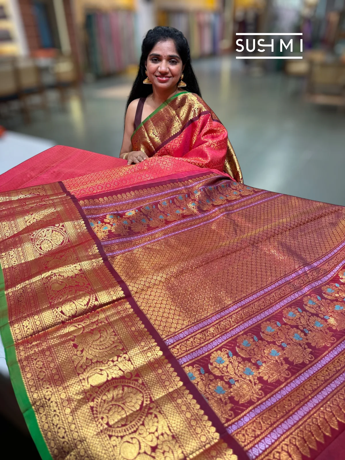 Reddish Pink Gadwal Brocade Saree with kanchi borders — Image 4