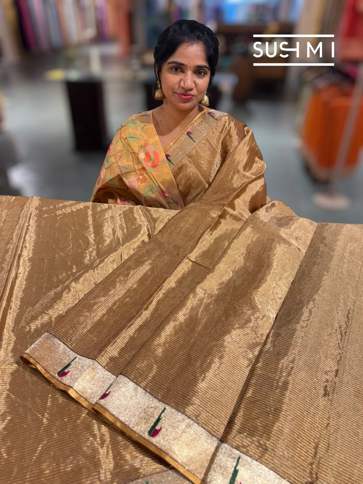 Antique Gold Chanderi Tissue Saree with pythani inspired border — Image 4