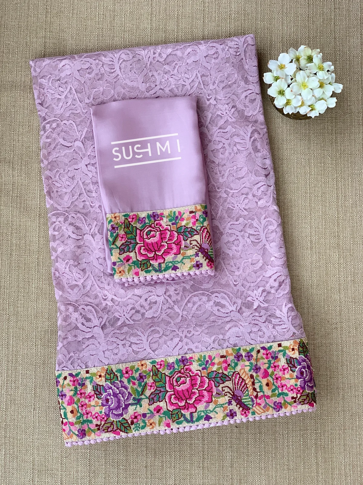 Lilac Chantilly Lace Saree with petite point embroidered border — Image 5